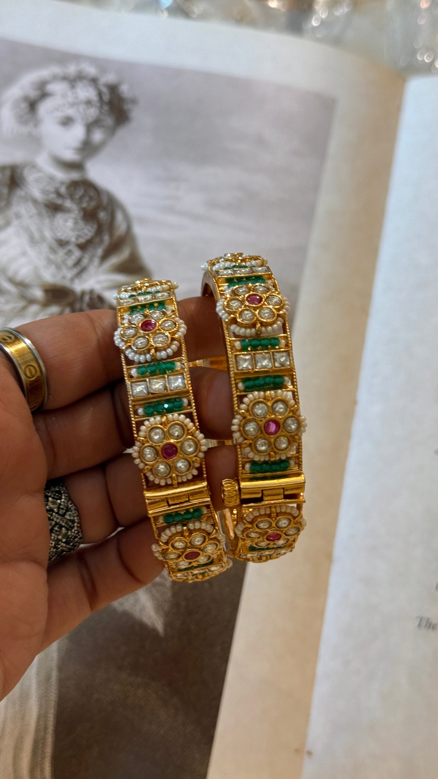 Emerald Beads floral Nakashee bangles