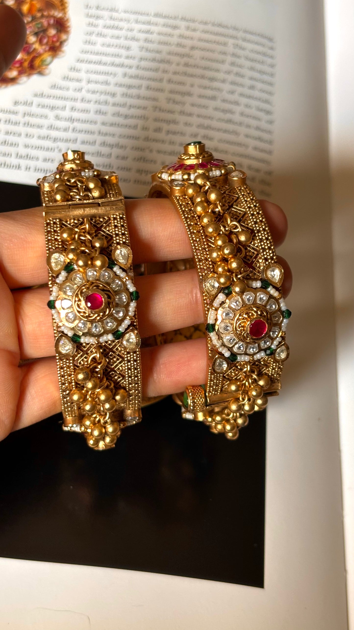 Rani pink & emerald with gungroo detailing openable Bangles