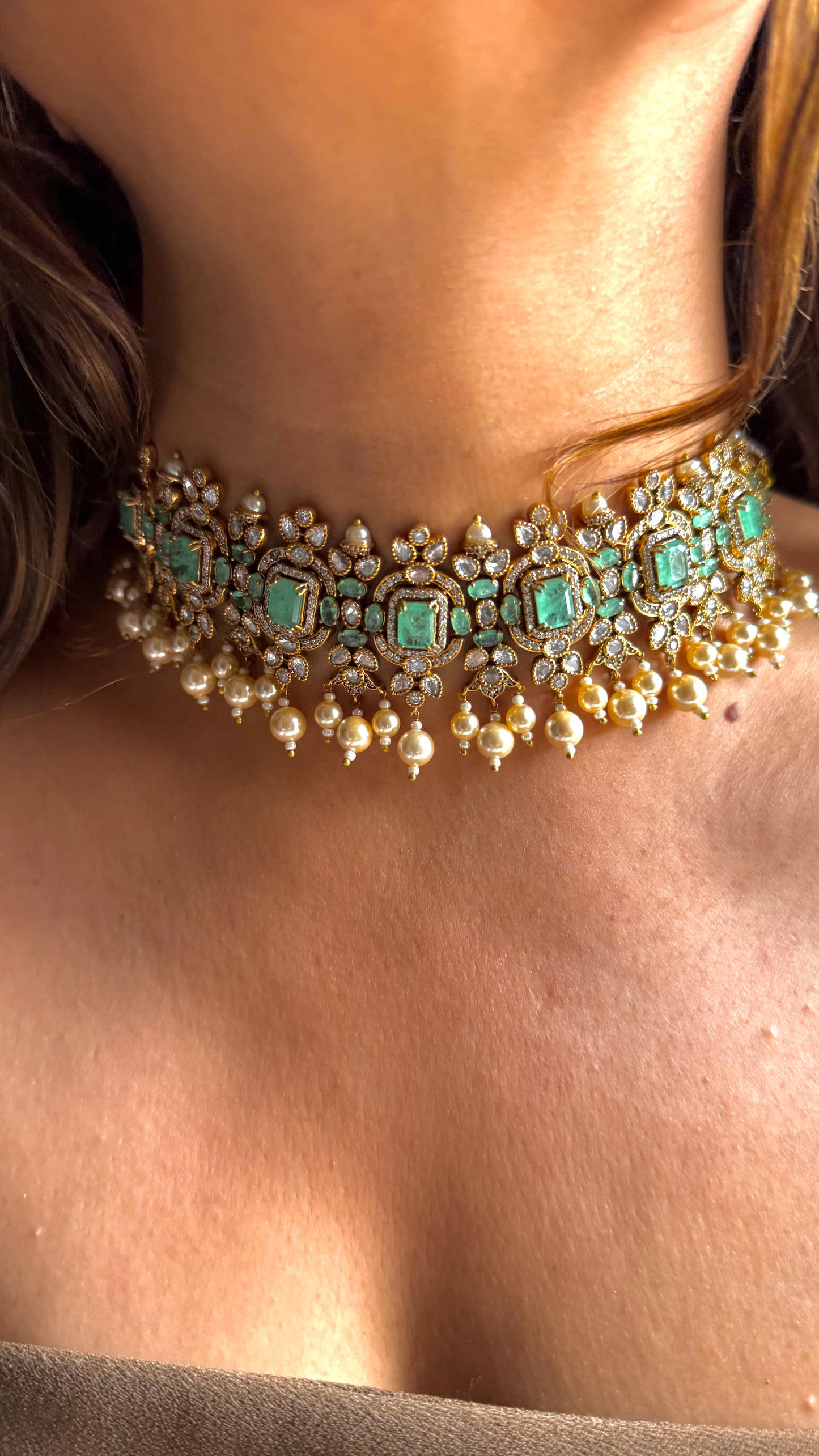 Mint Victorian designer choker with pearl detailing