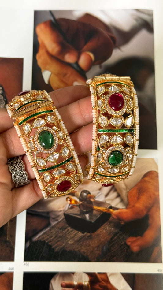Emerald & ruby doublet openable bangle