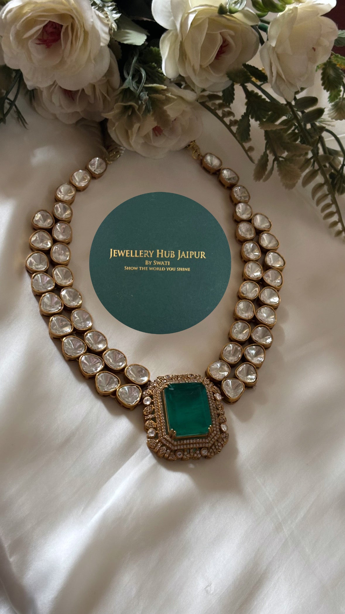 Emerald doublet collar necklace
