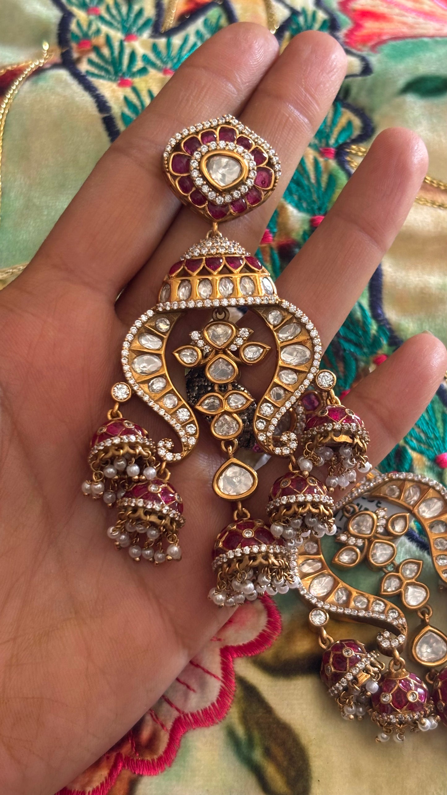 Ruby takkar tork designer danglers