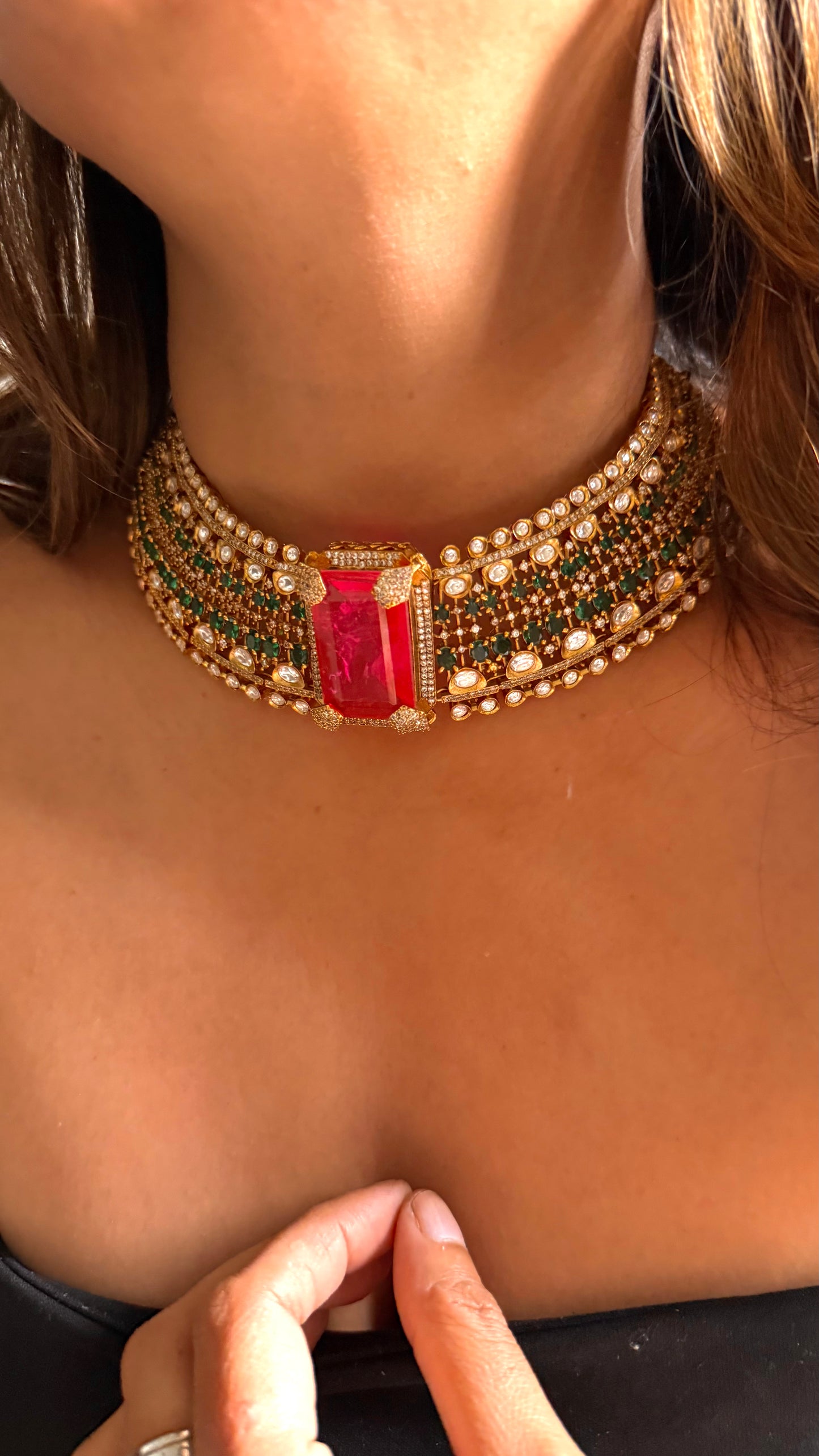 Hot pink Emerald designer choker