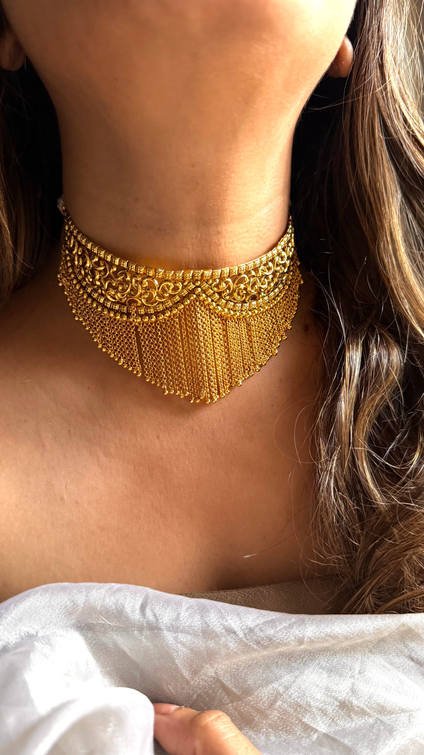 Dubai gold inspired collar style choker