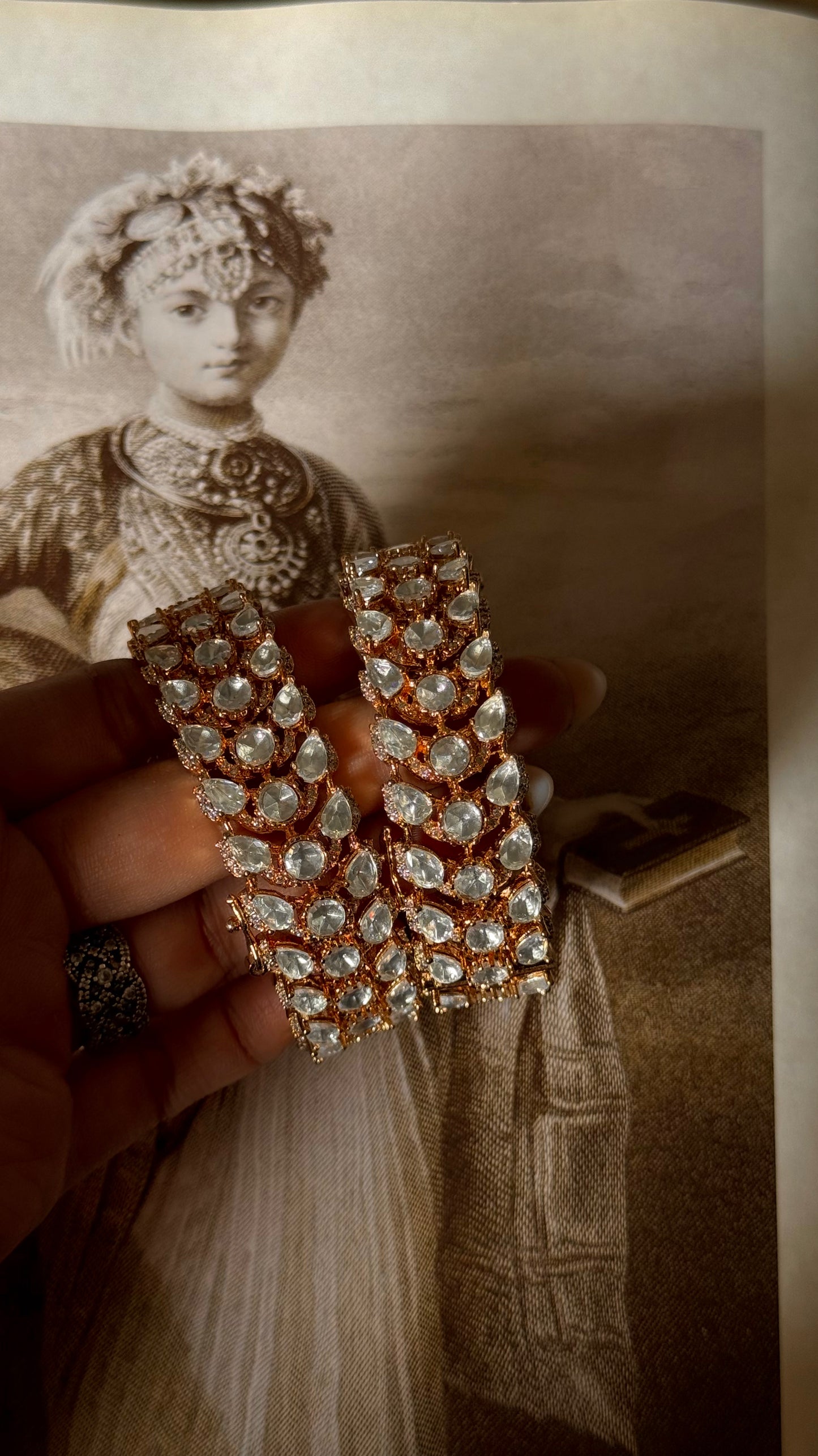 Moissanite polki leaves design openable bangle