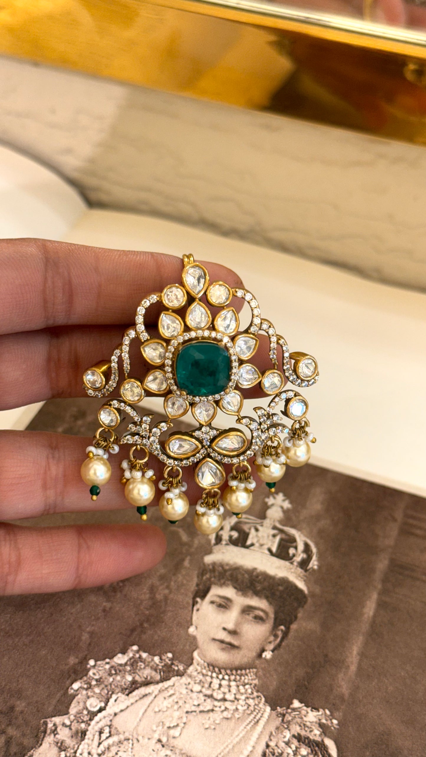 Emerald Moissanite Polki Kalgi