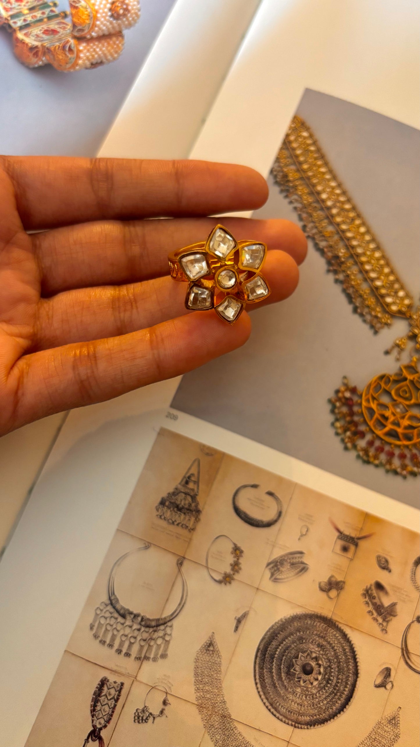 Peeli polki Floral adjustable ring