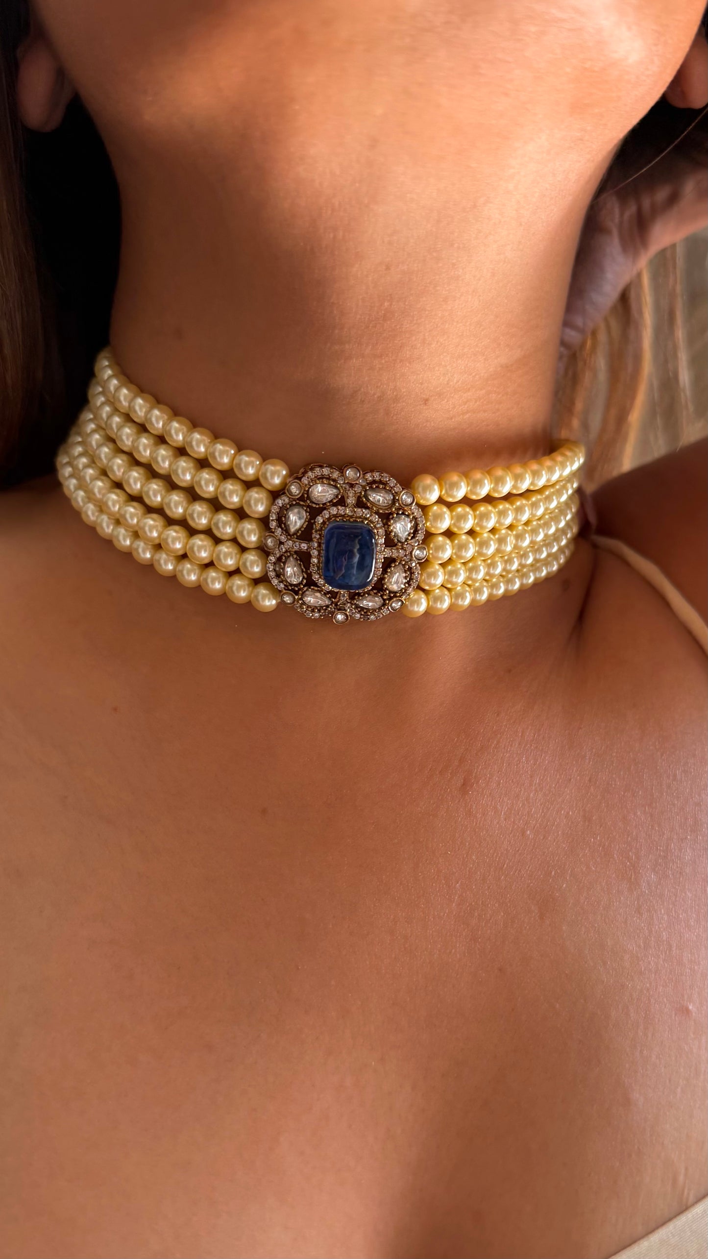 Heer Sapphire Victorian minimalist choker