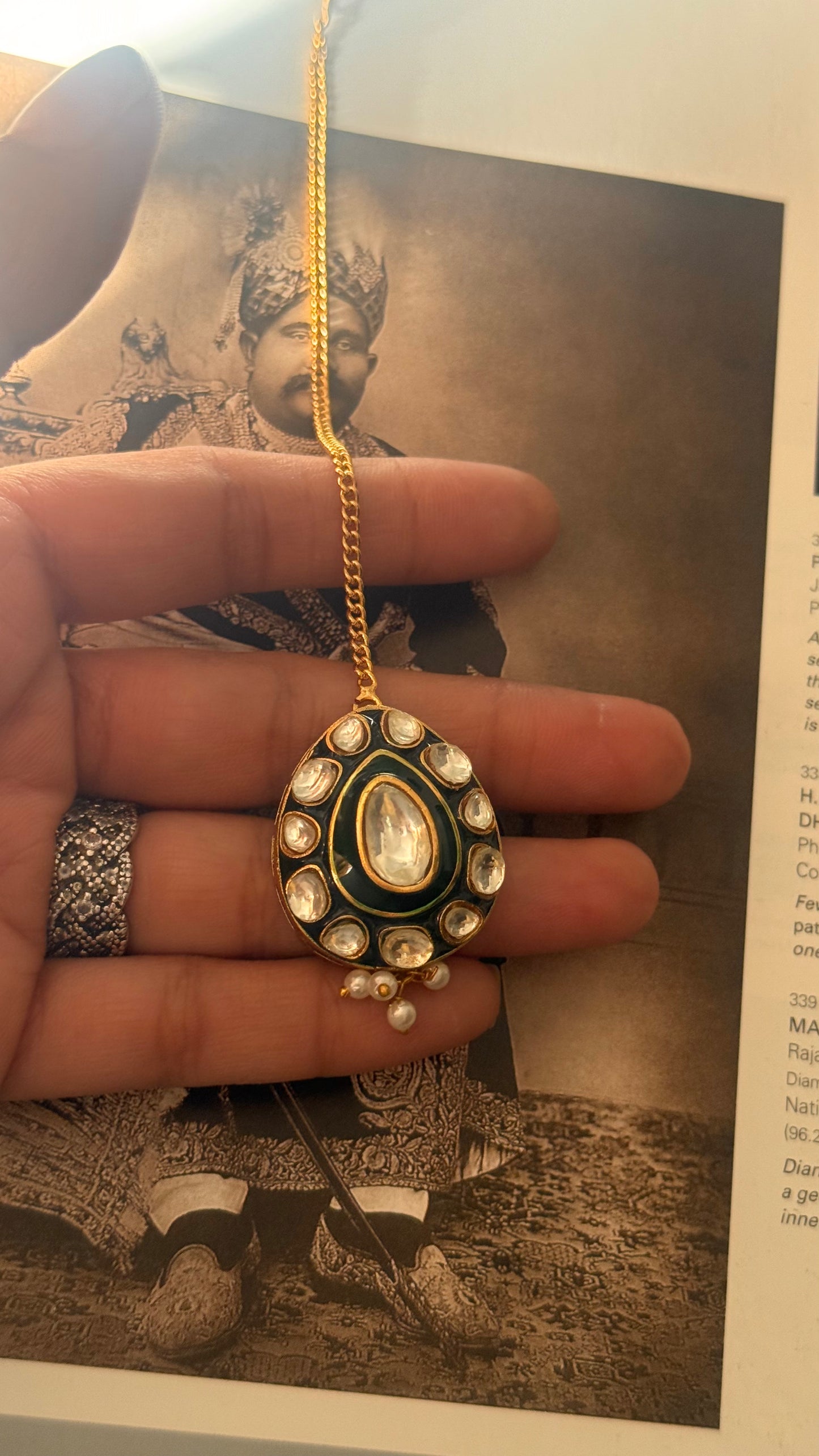 Emerald meenakari  maangtika