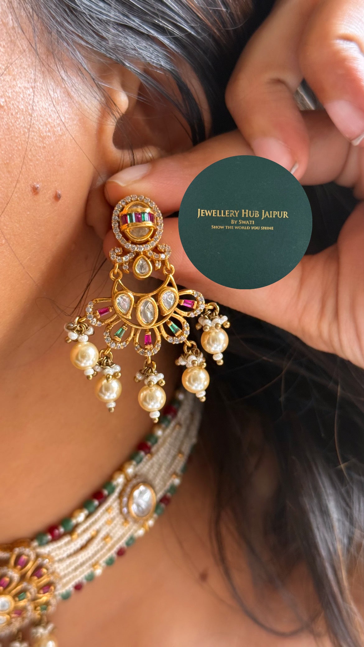 Rani pink & emerald moissanite with pearl drop rajwada choker set