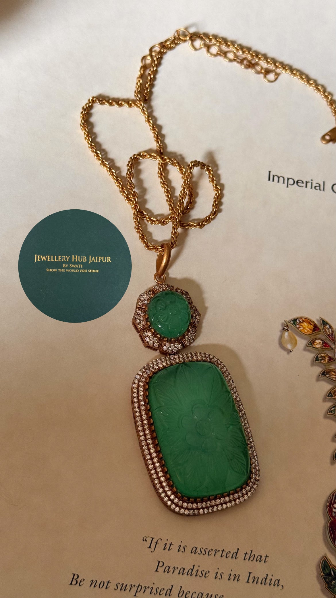 Mint carving doublet pendant set