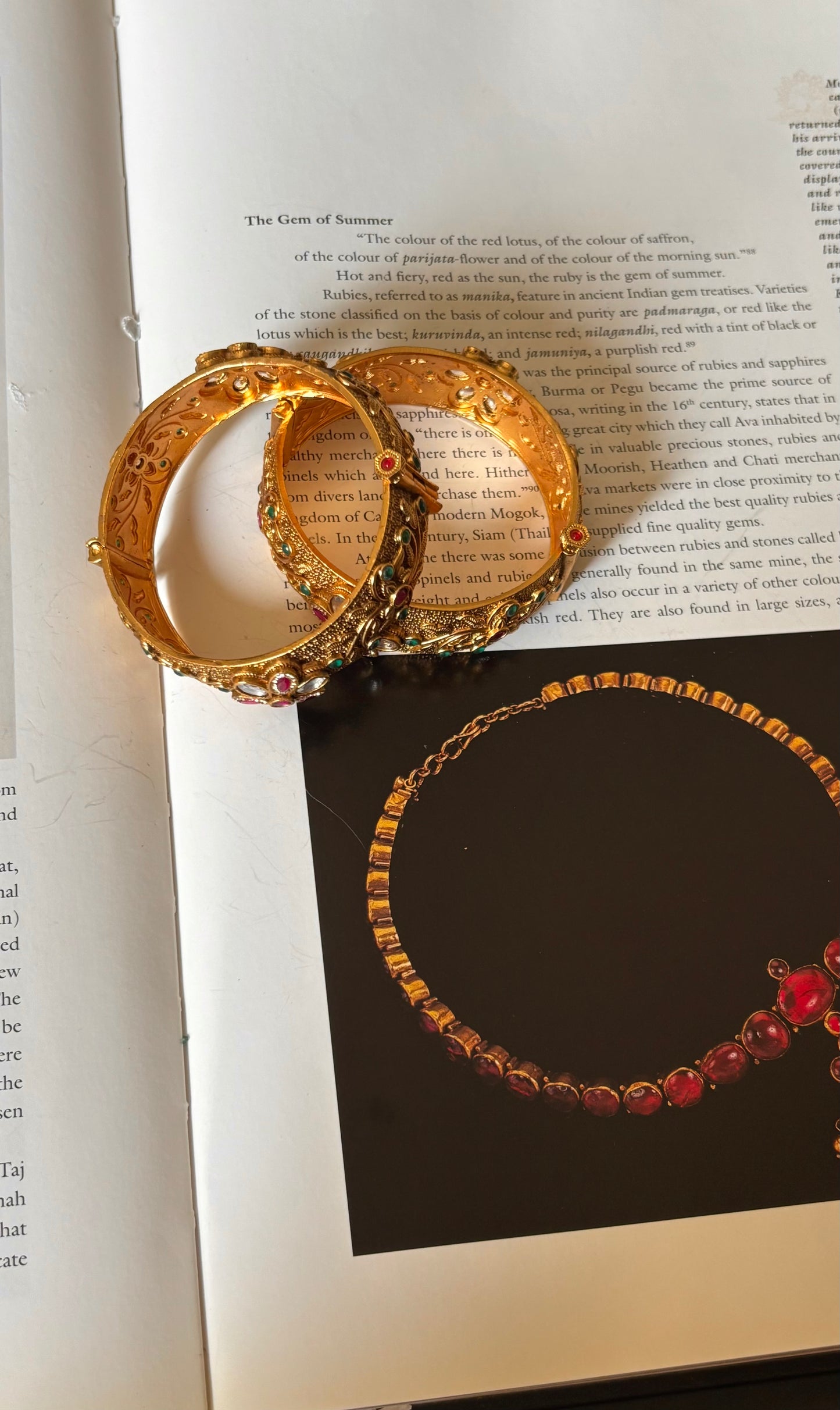 Dual colour floral ruby polki rahjwadi bangles