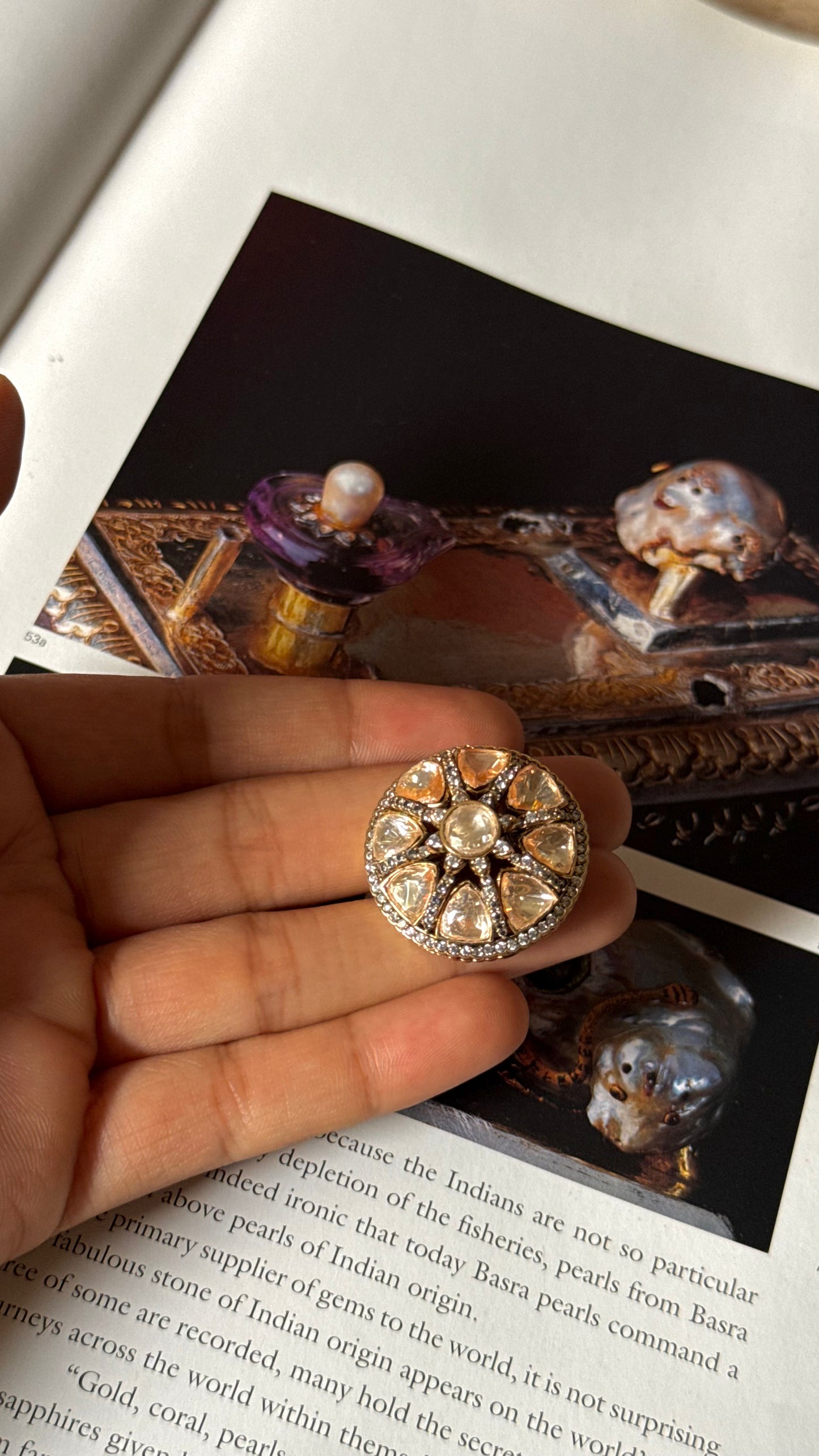 Peeli polki Victorian ring