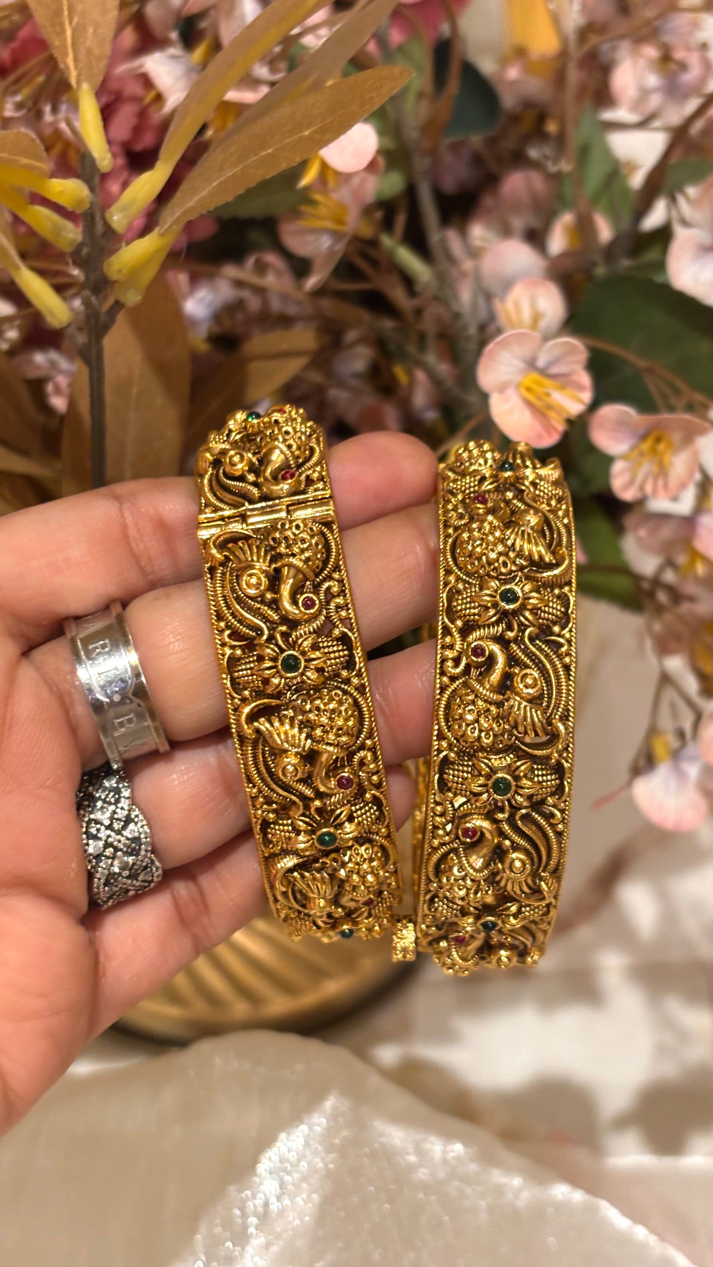 Peacock inspired Nakshi￼bangles