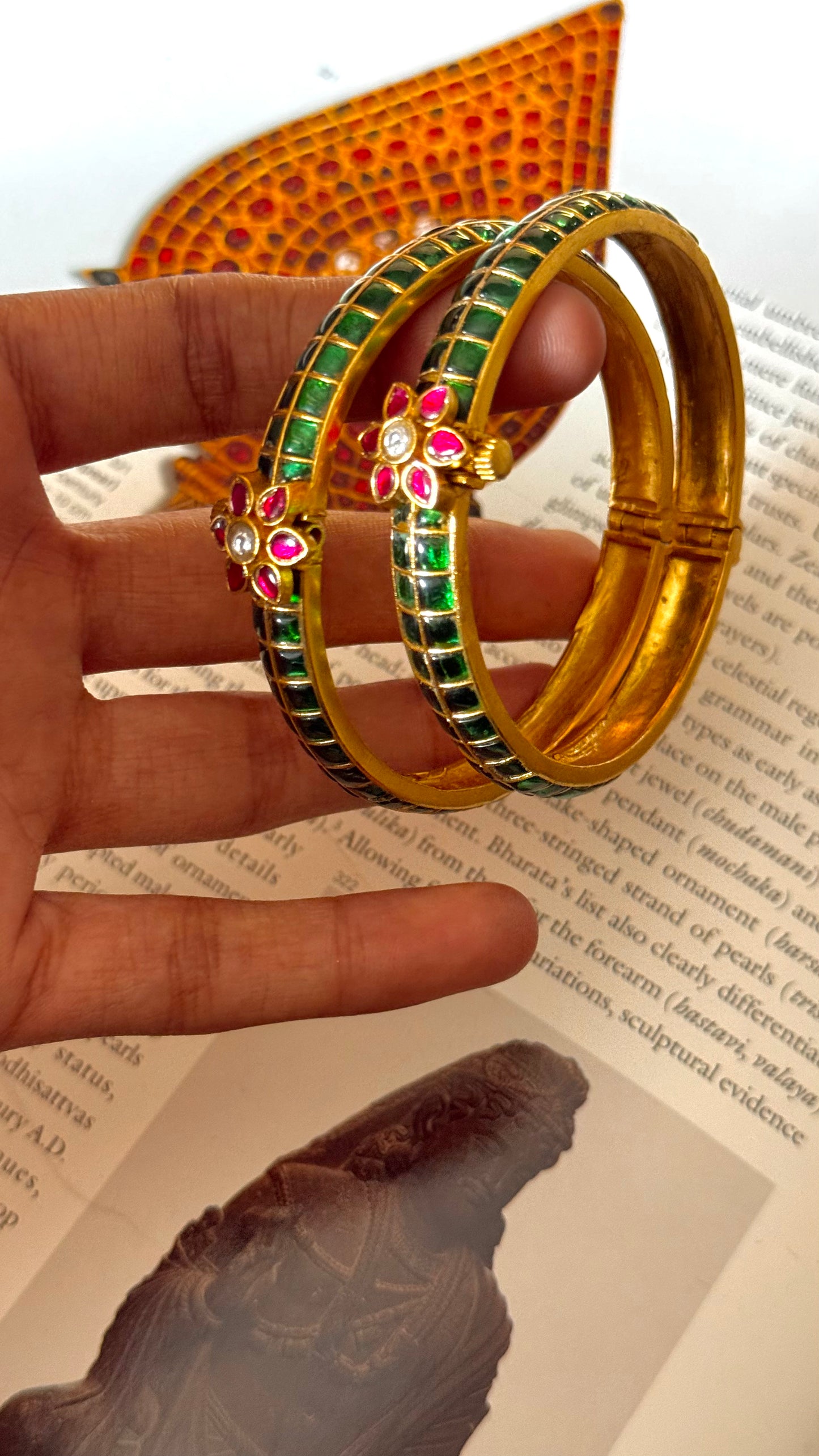 Rani pink floral detailing emerald paachi bangles