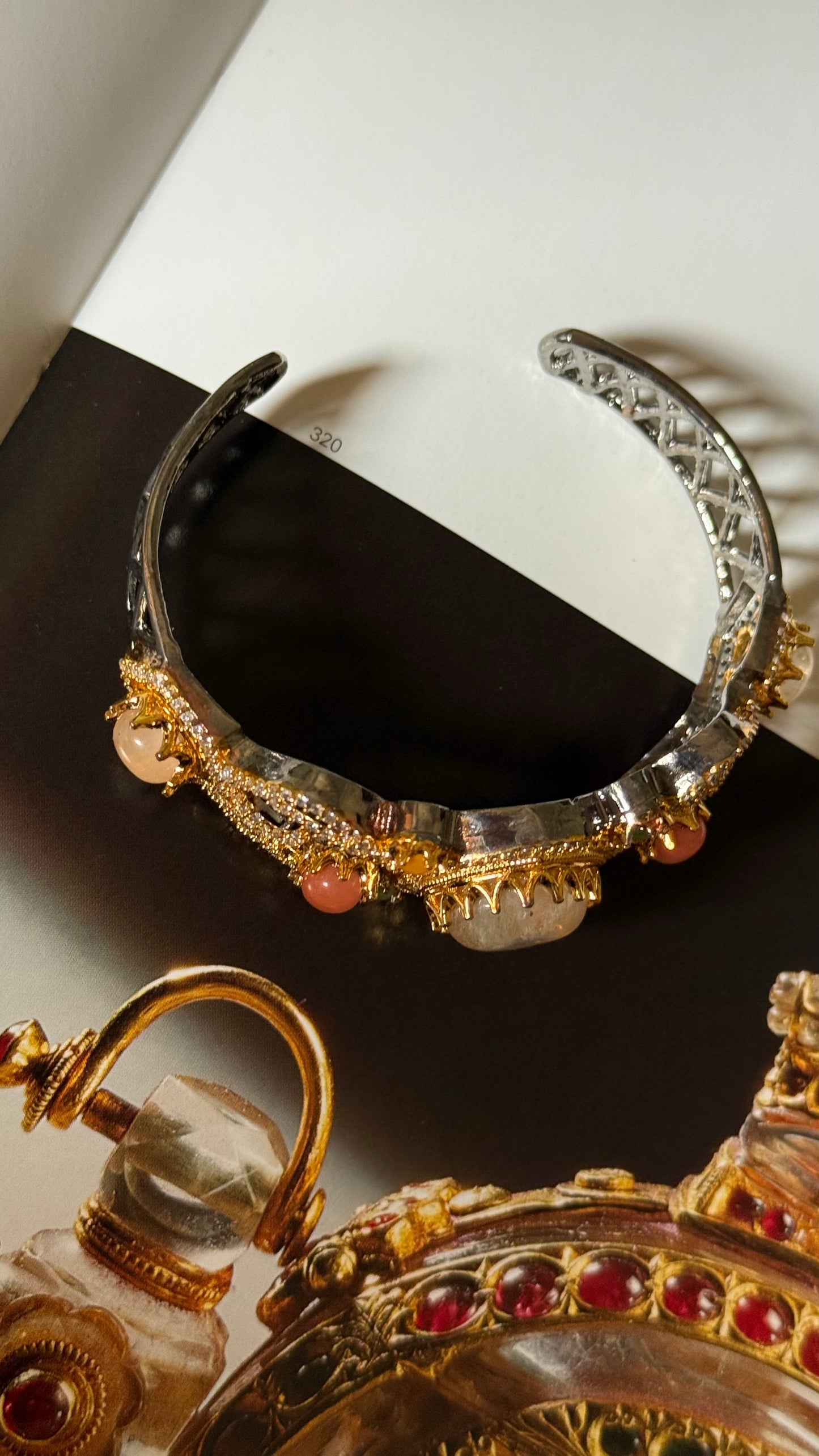 Navratna doublet designer bracelet