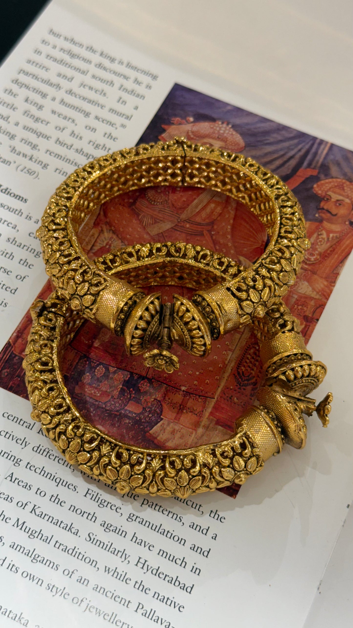 Floral nakashi bangles (Polish - Gold)