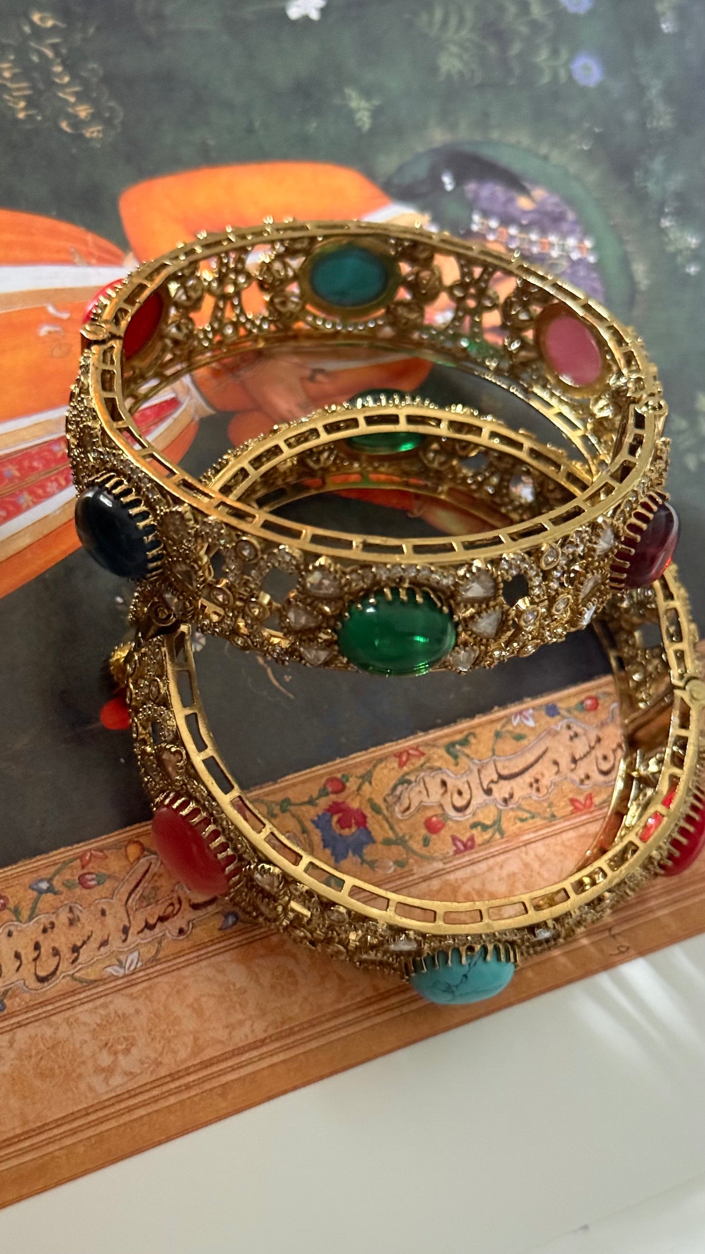 Navratna Victorian openable bangle