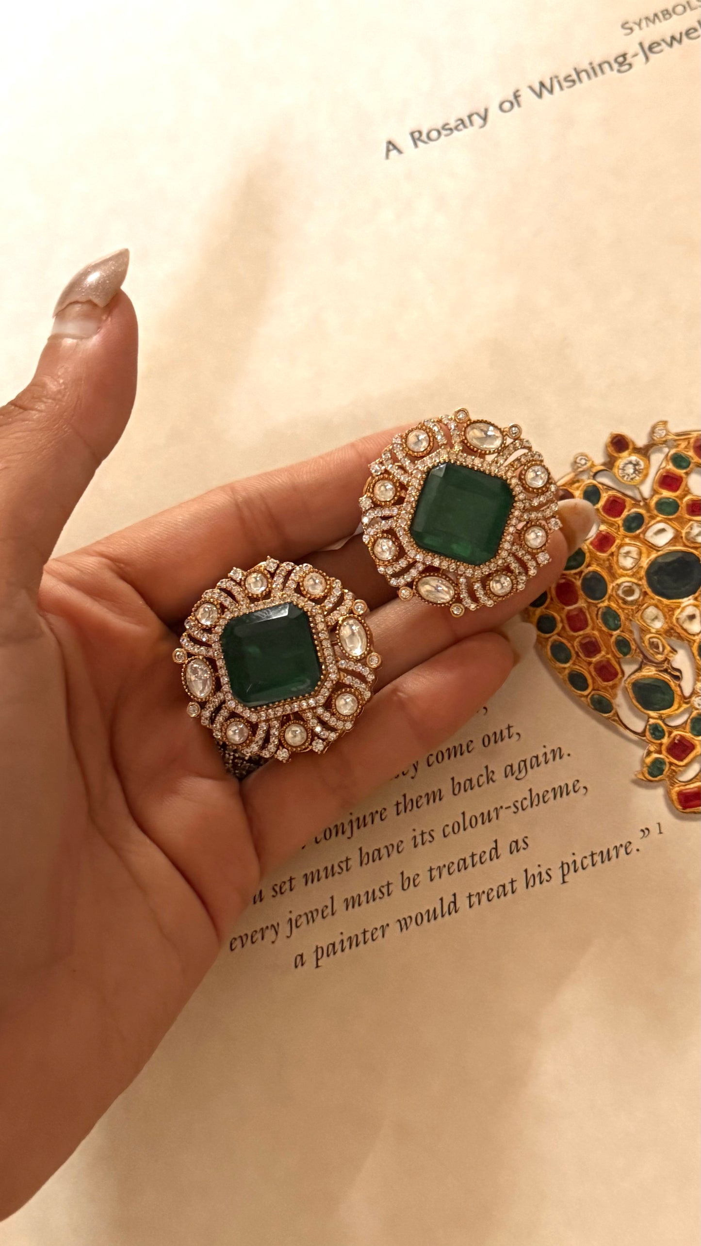 Emerald doublet moissanite polki choker set