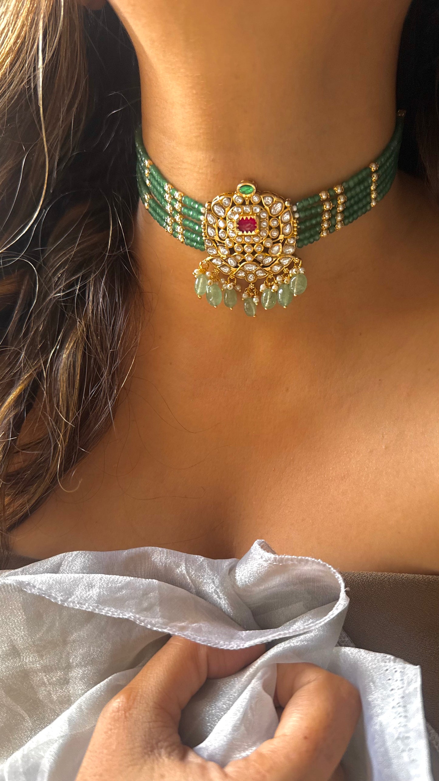 Emerald & Rani Pink minimalist, paachi  choker