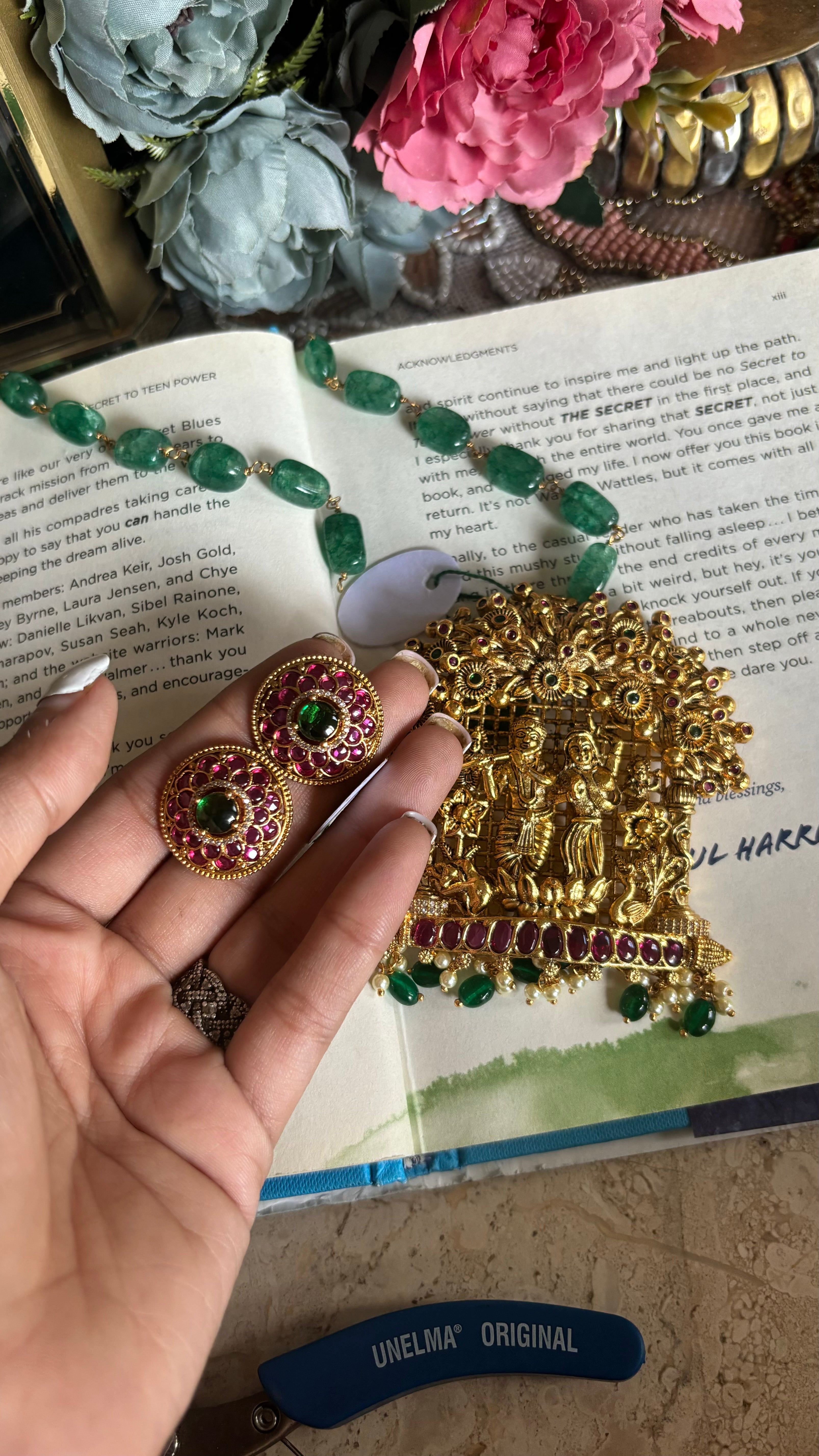 Radha krishna temple pendant set