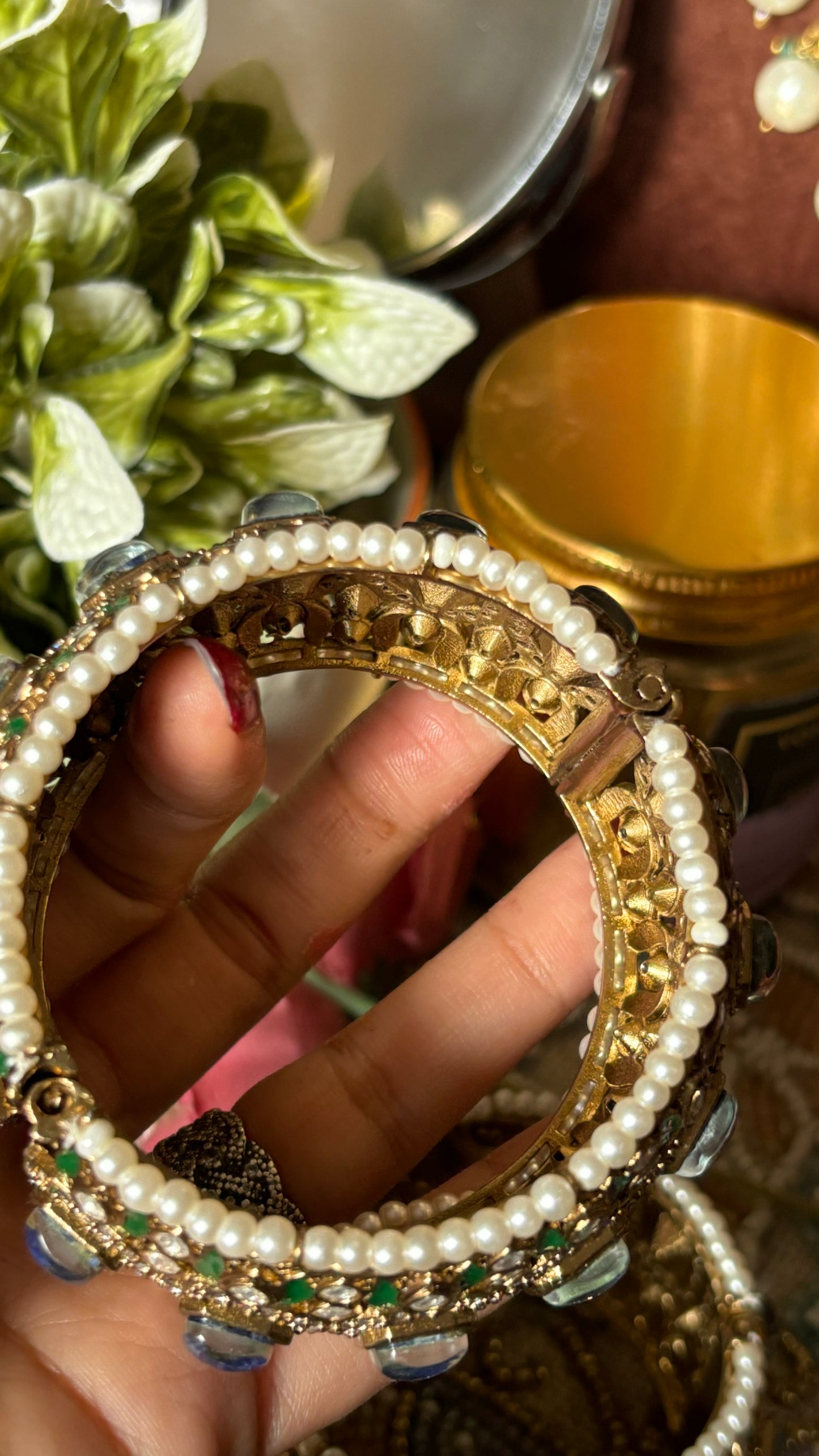 Sapphire & Emerald pearl designer bangles