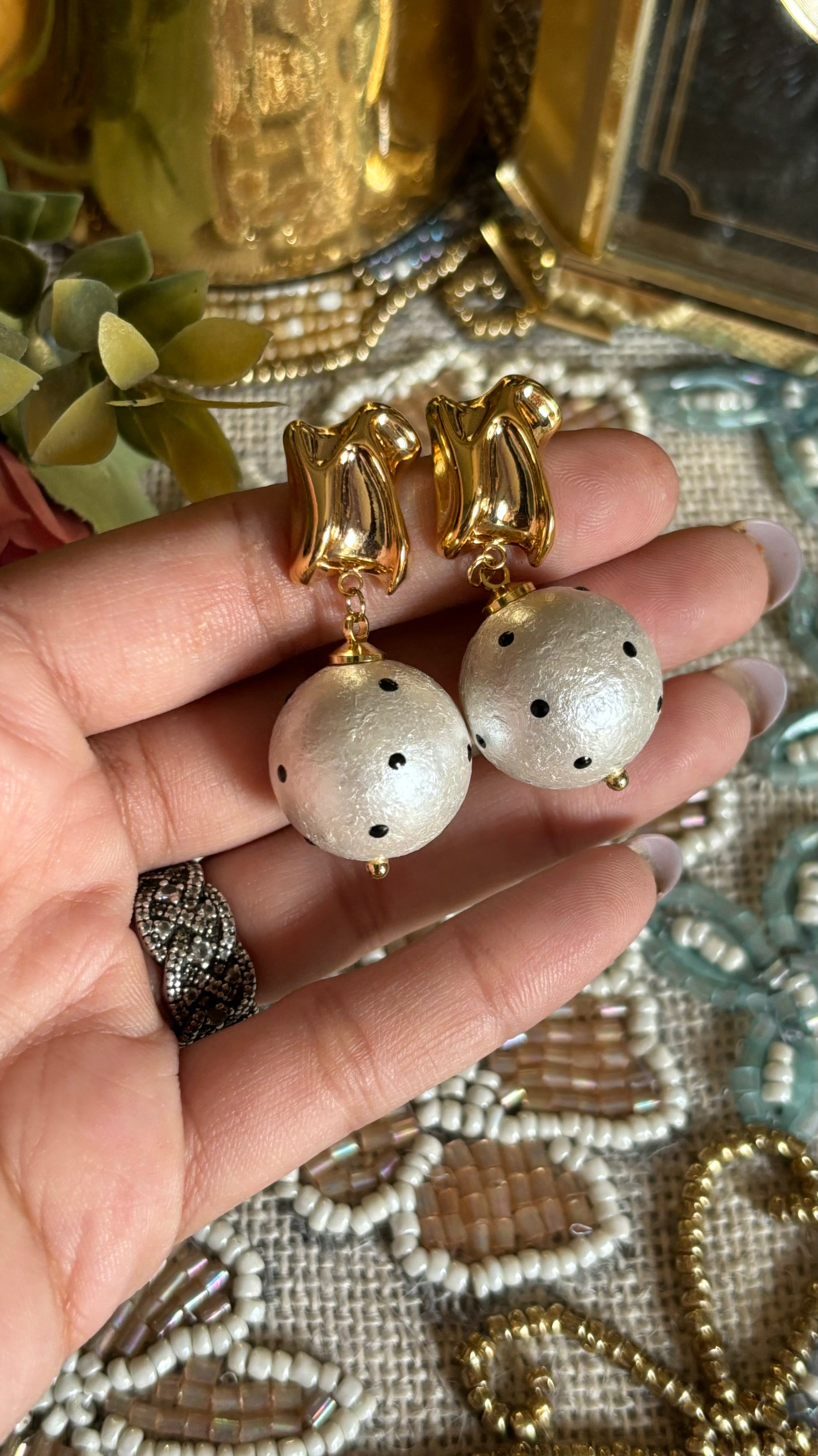 Polka dots gold danglers