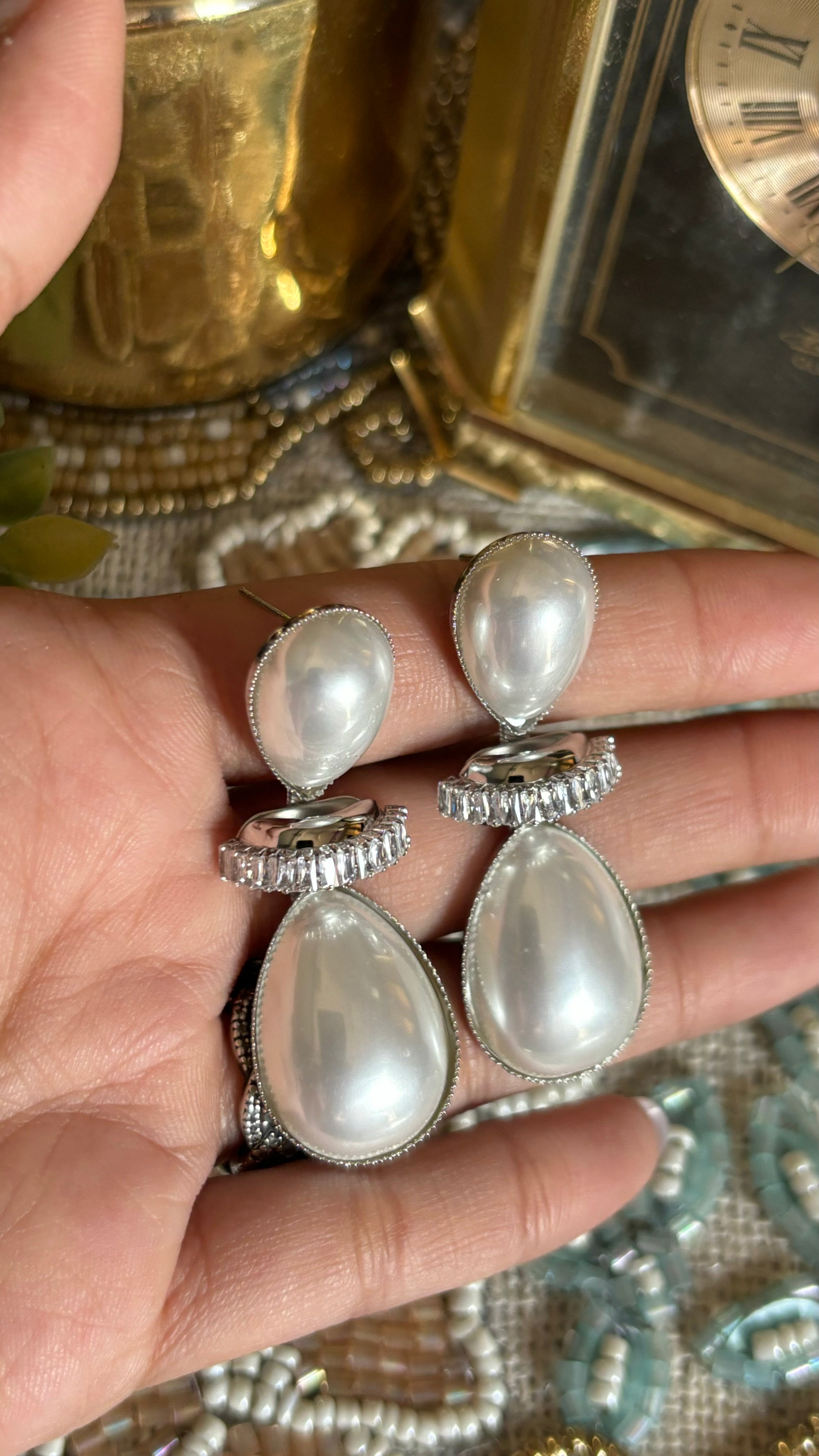 Pearl diamond danglers