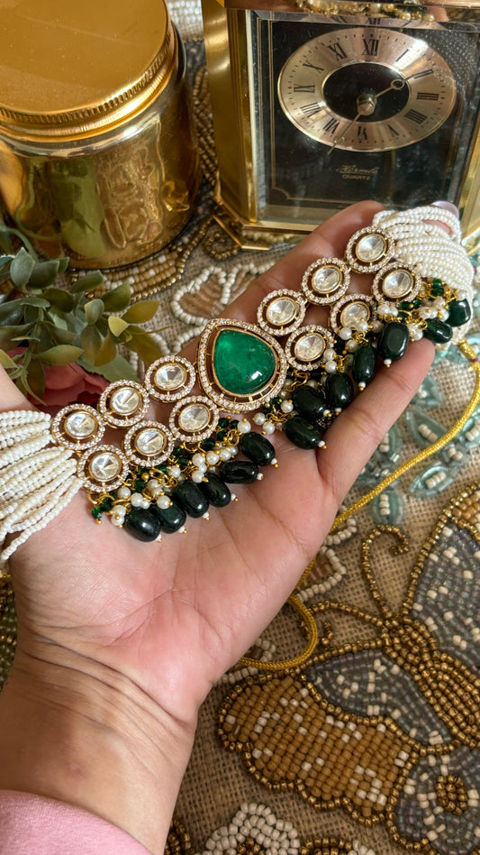 Emerald doublet & uncut polki choker with earrings