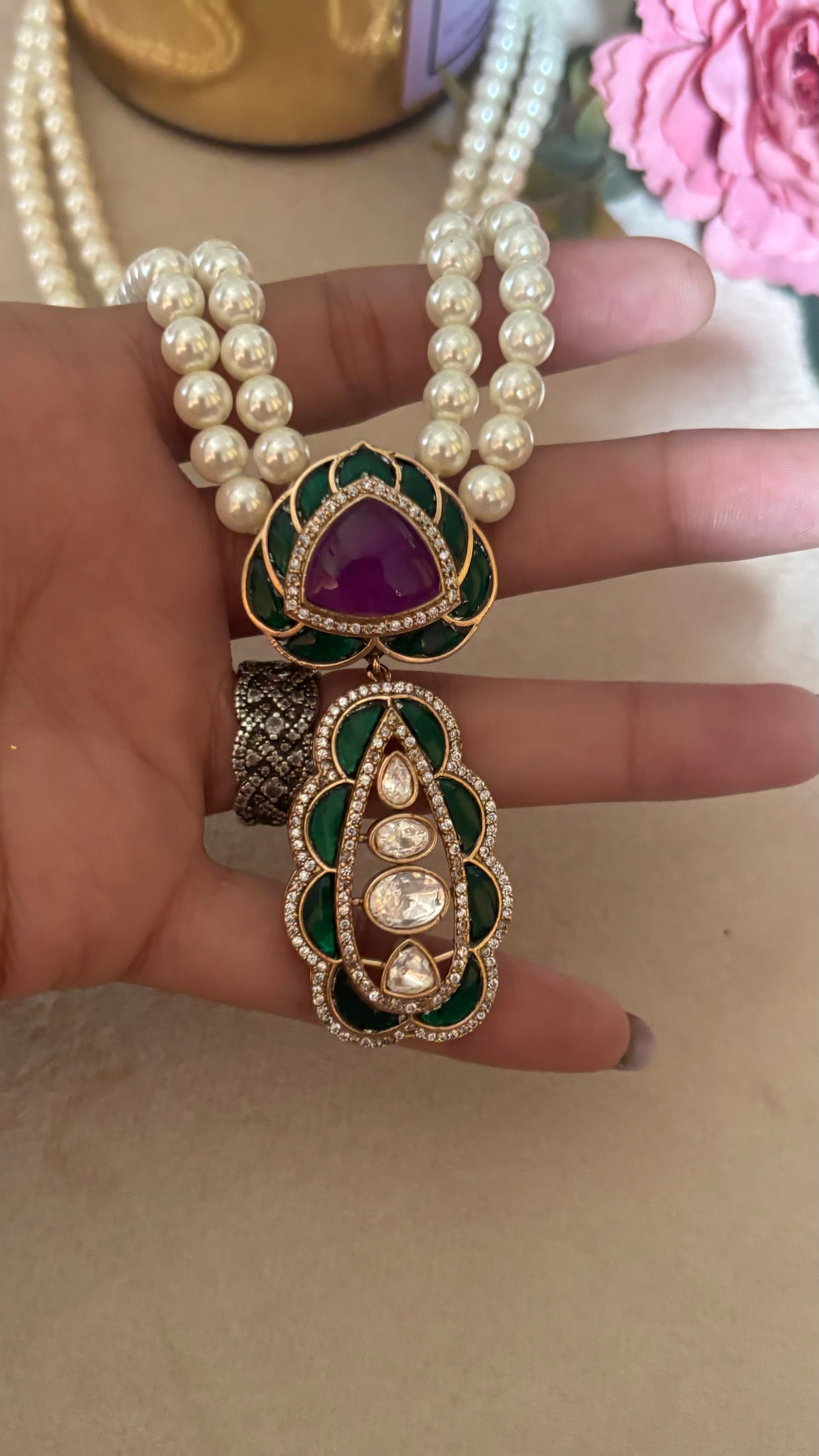 Tanzanite with emerald leaf pendant set with earrings