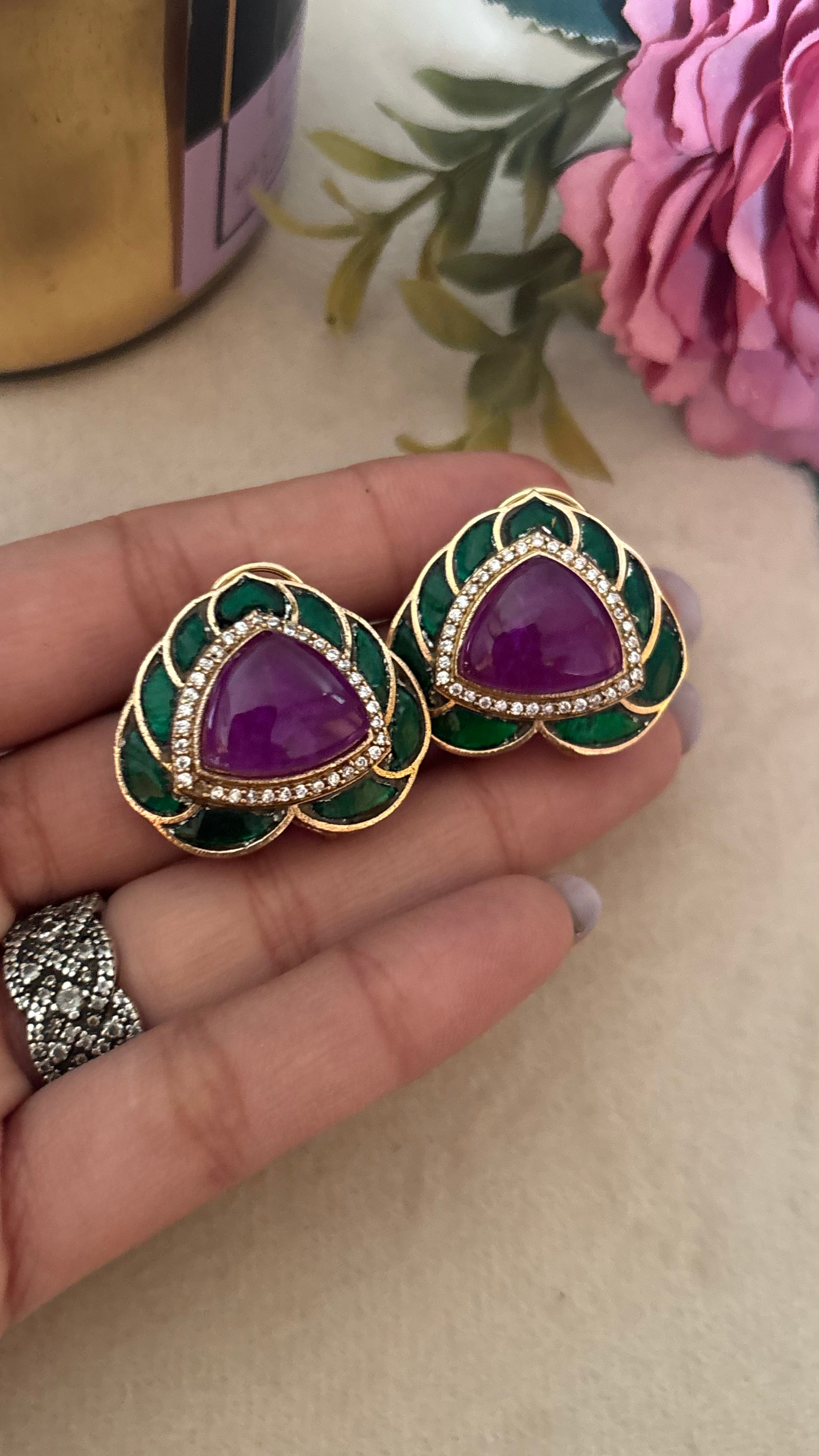 Tanzanite with emerald leaf pendant set with earrings