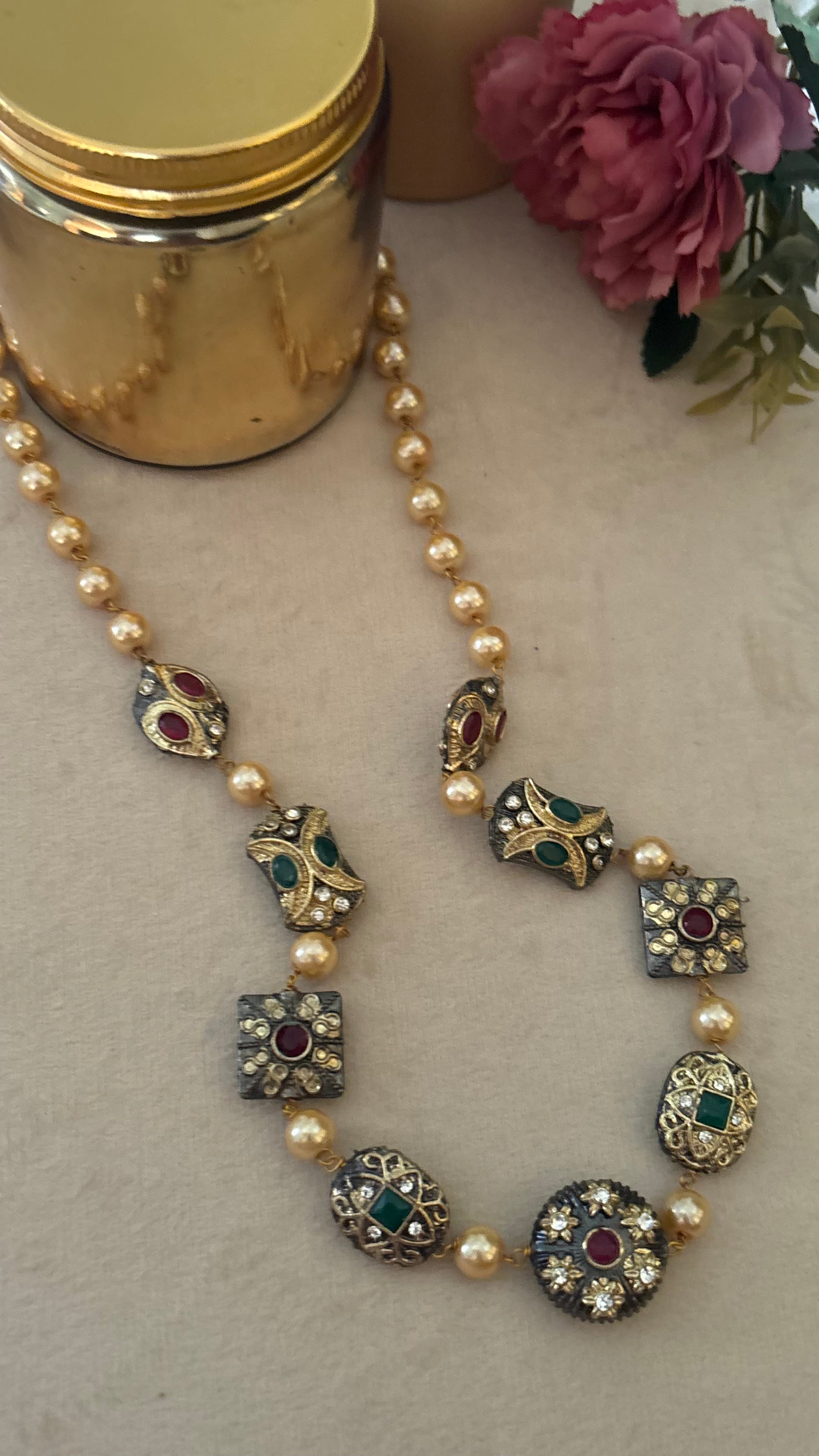 Heritage gold pearls necklace