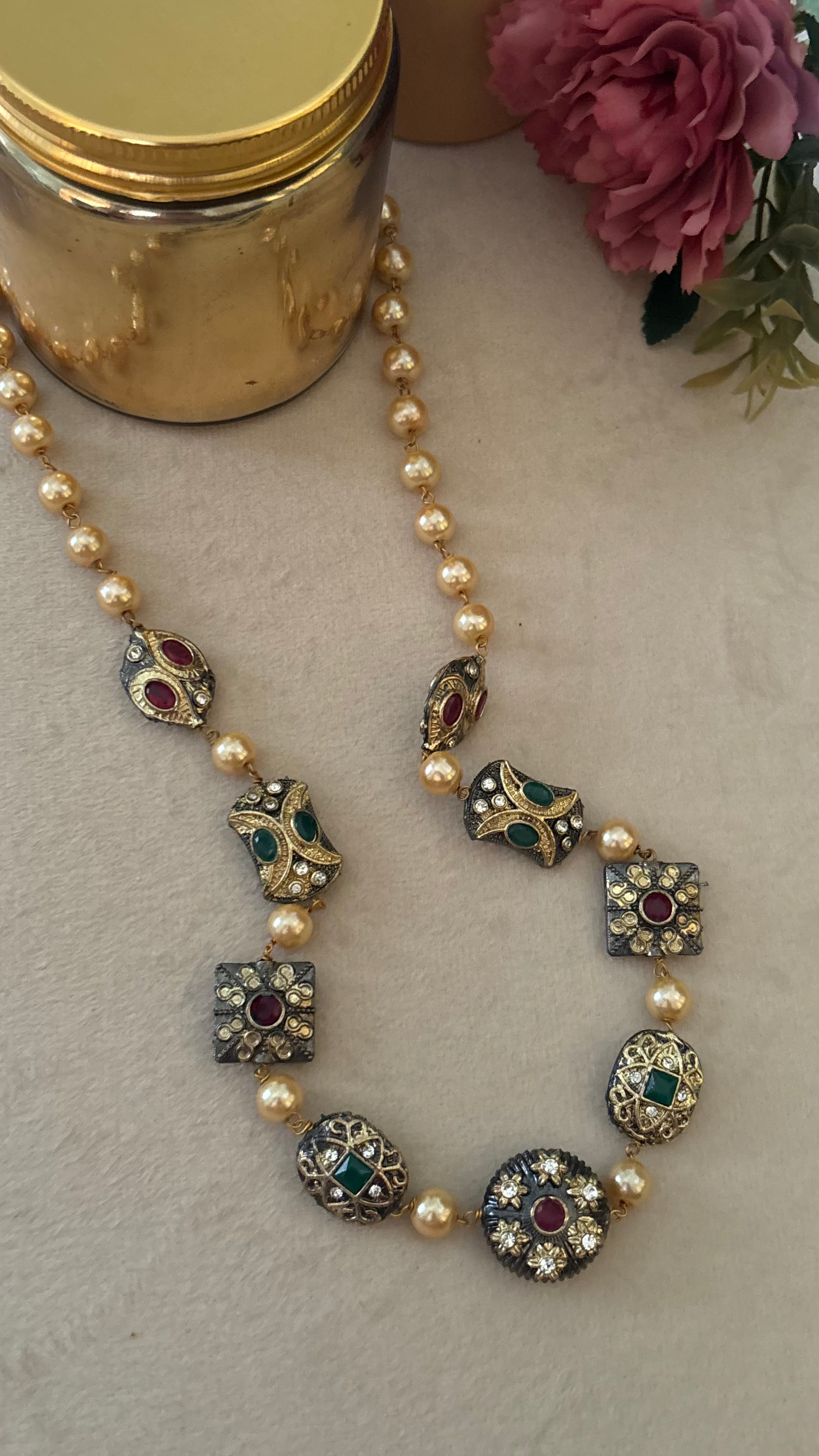 Heritage gold pearls necklace