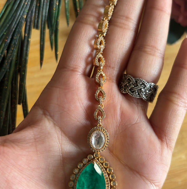 Emerald drop shape Mangtika