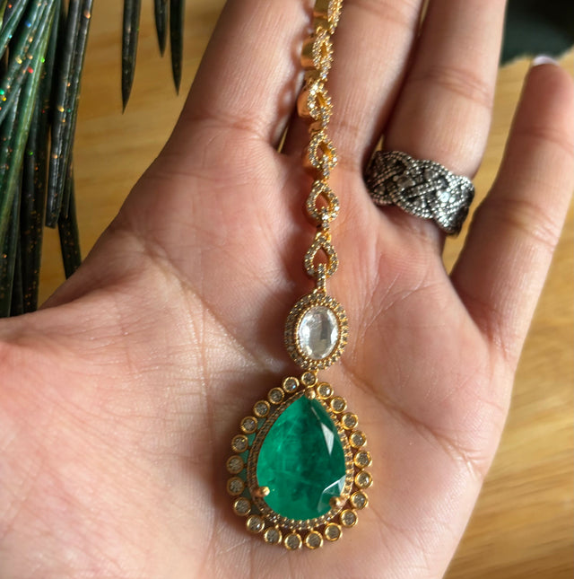 Emerald drop shape Mangtika