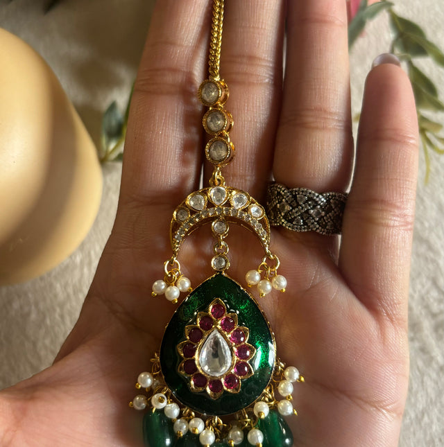 emerald Chandbali maangtika