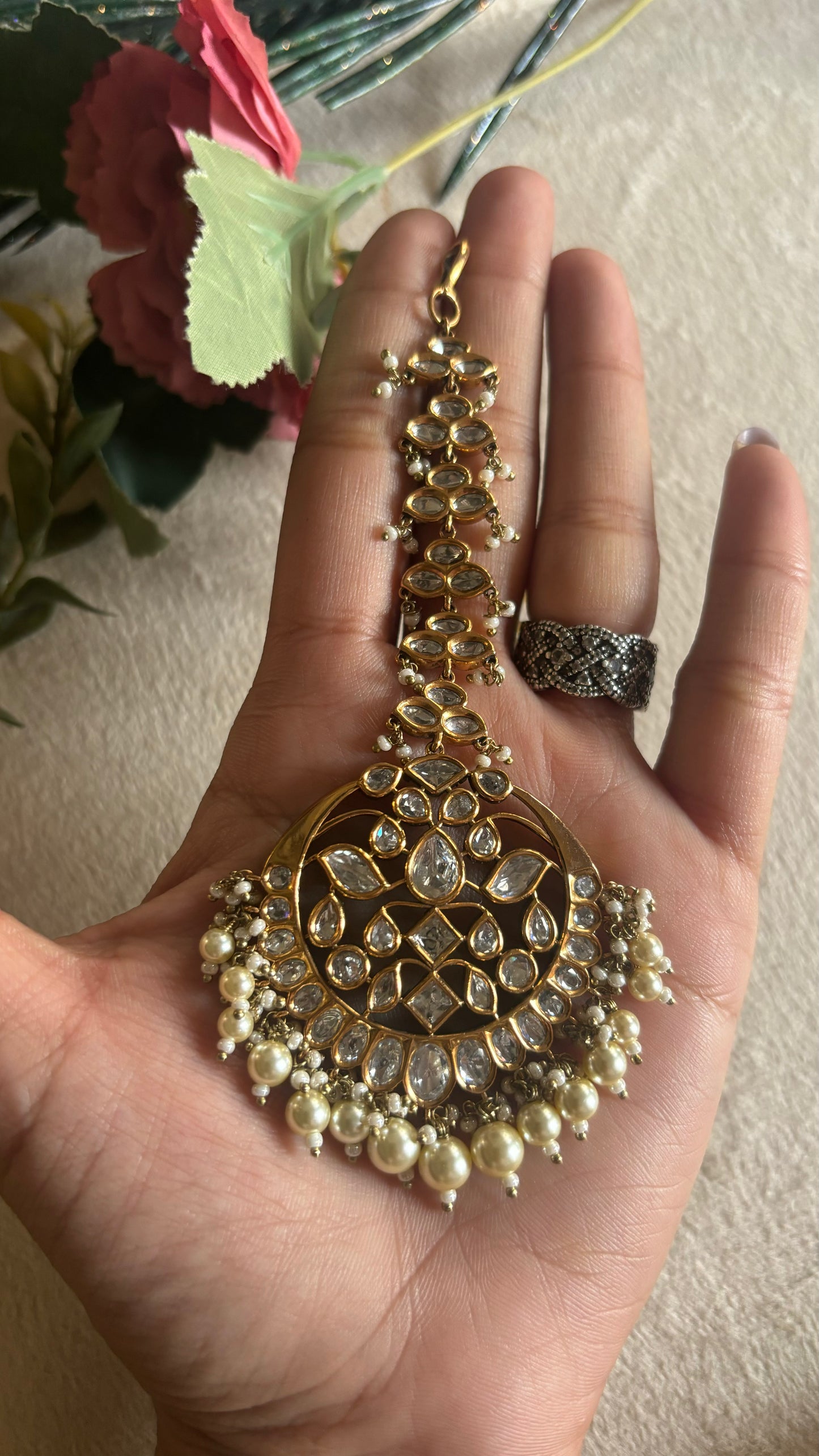 Moissanitee Chandbali maangtika
