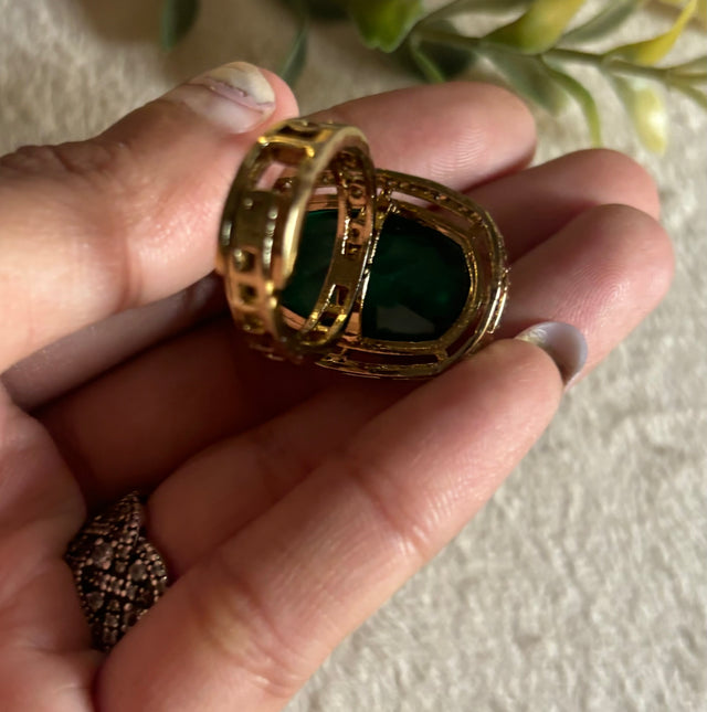 Emerald doublet ring