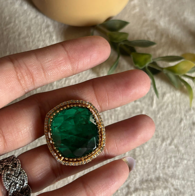 Emerald doublet ring