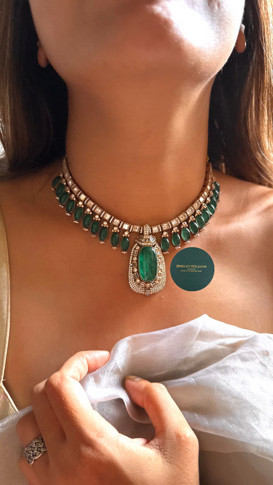Emerald doublet moissanite collar set