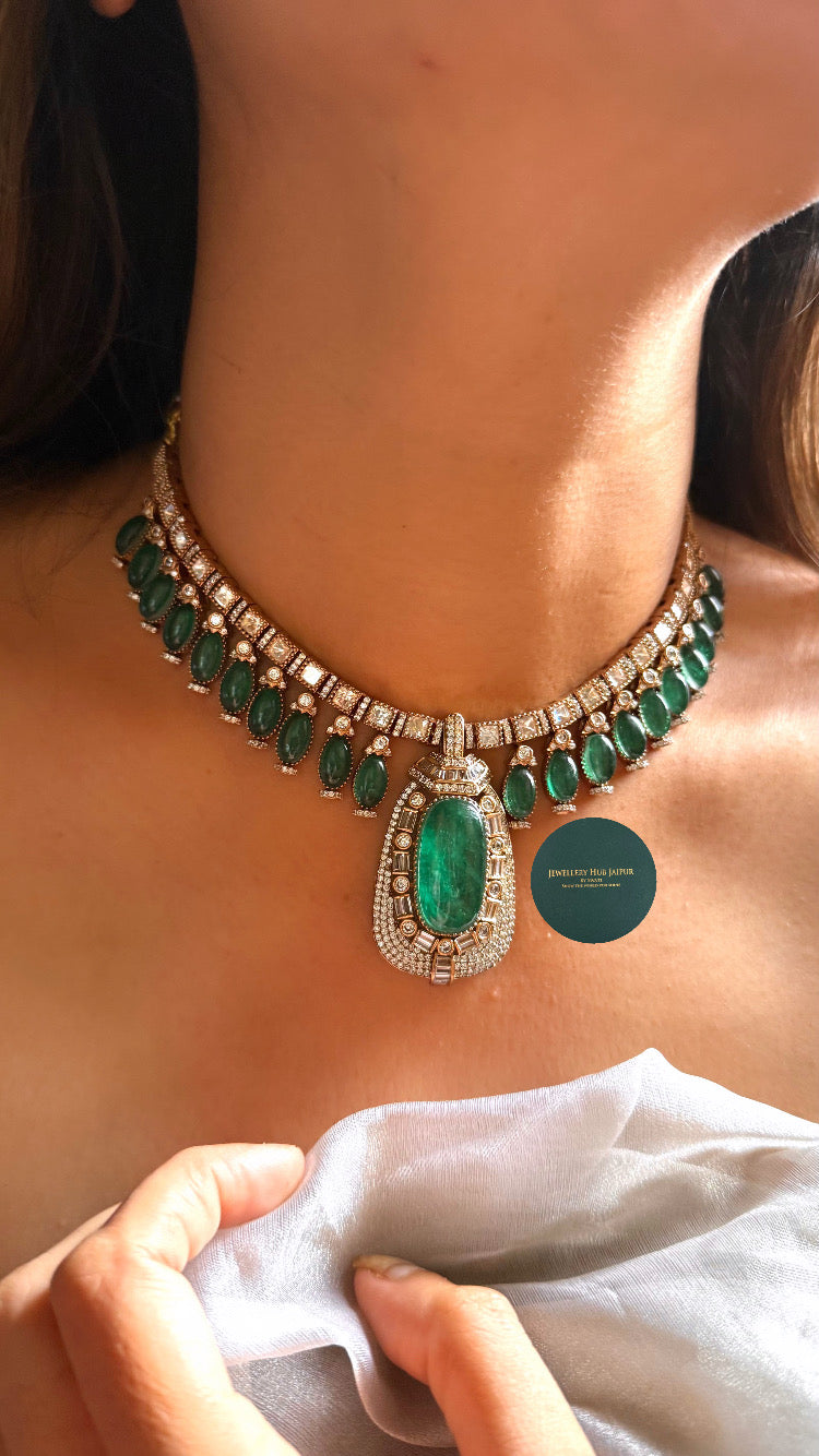Emerald doublet moissanite collar set