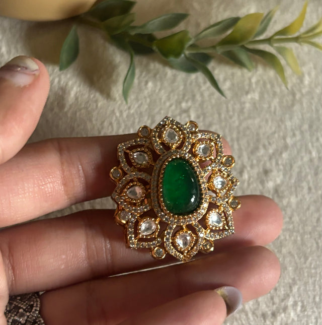 Emerald dull gold polki ring