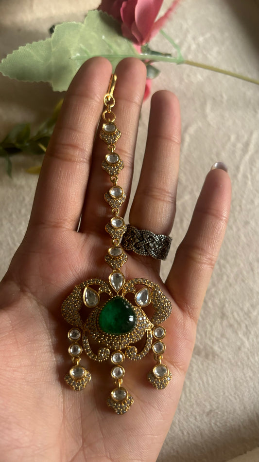 Emerald victorian maangtika