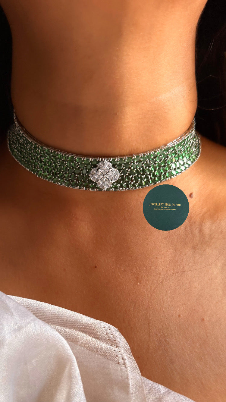 Ava Emerald diamond choker