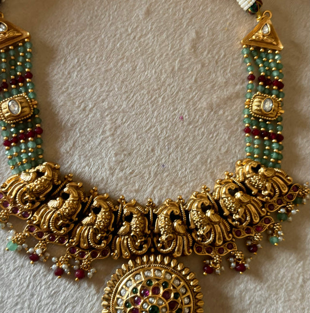 Temple jewellery set