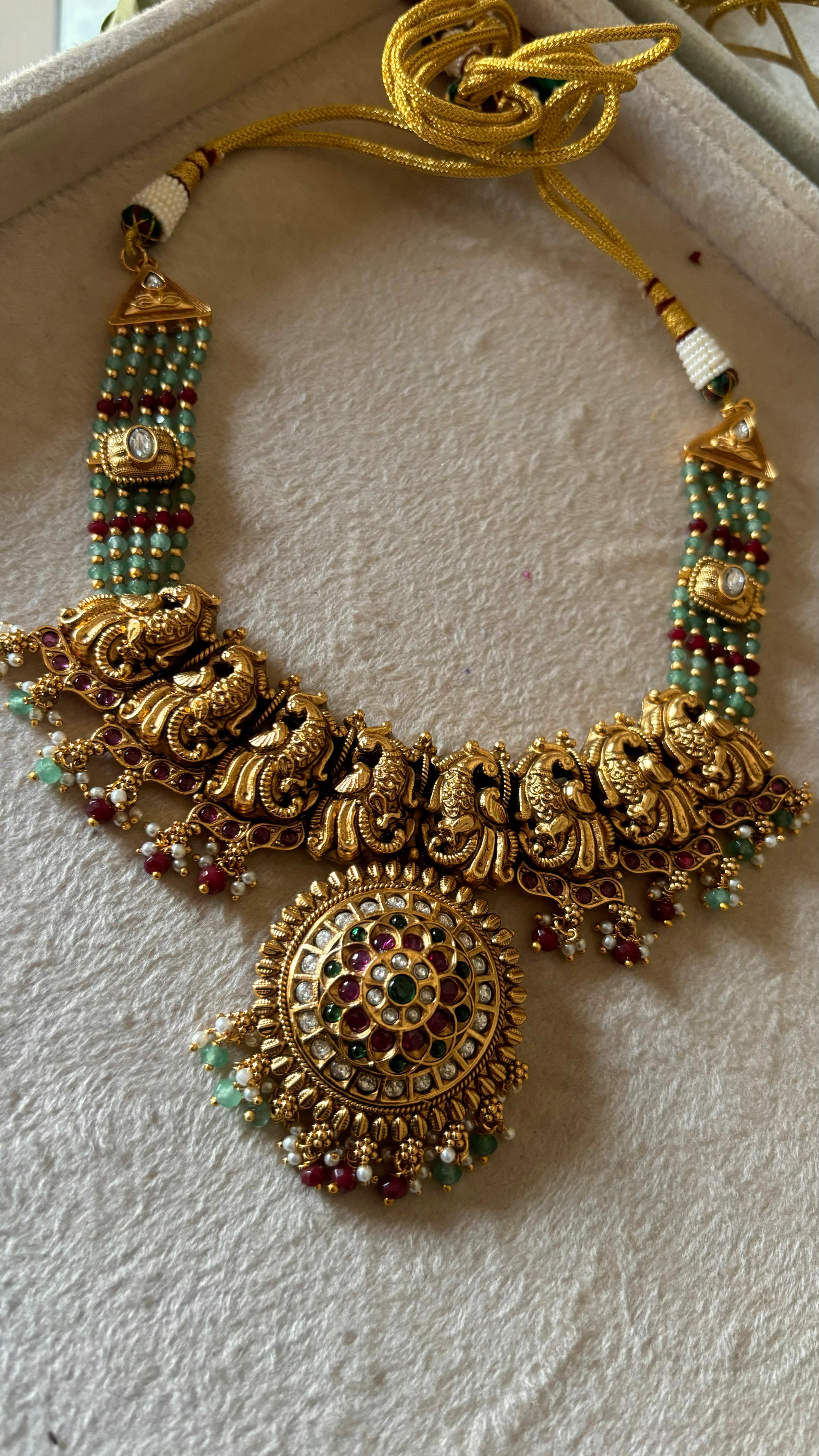 Temple jewellery set