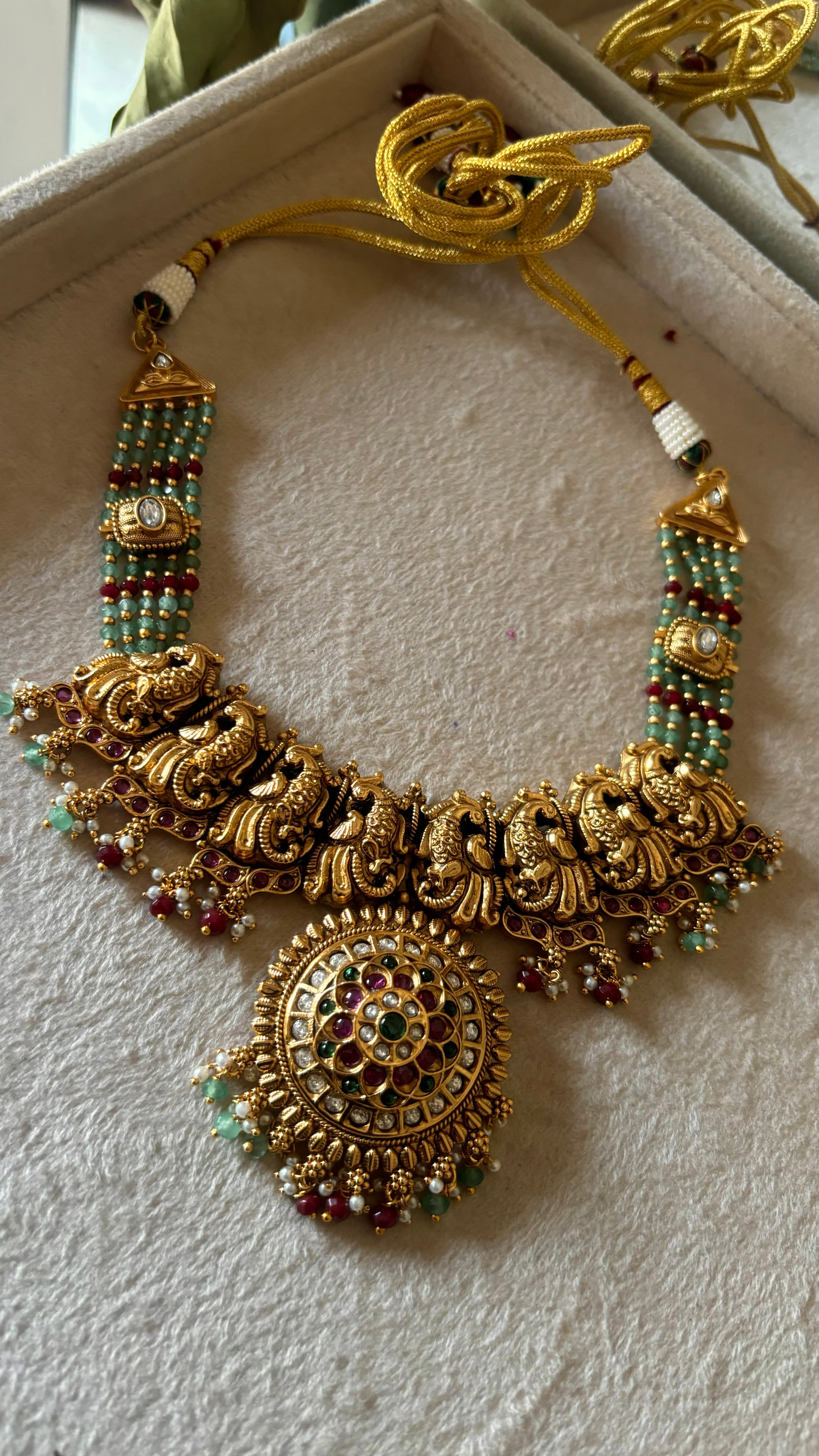 Temple jewellery set