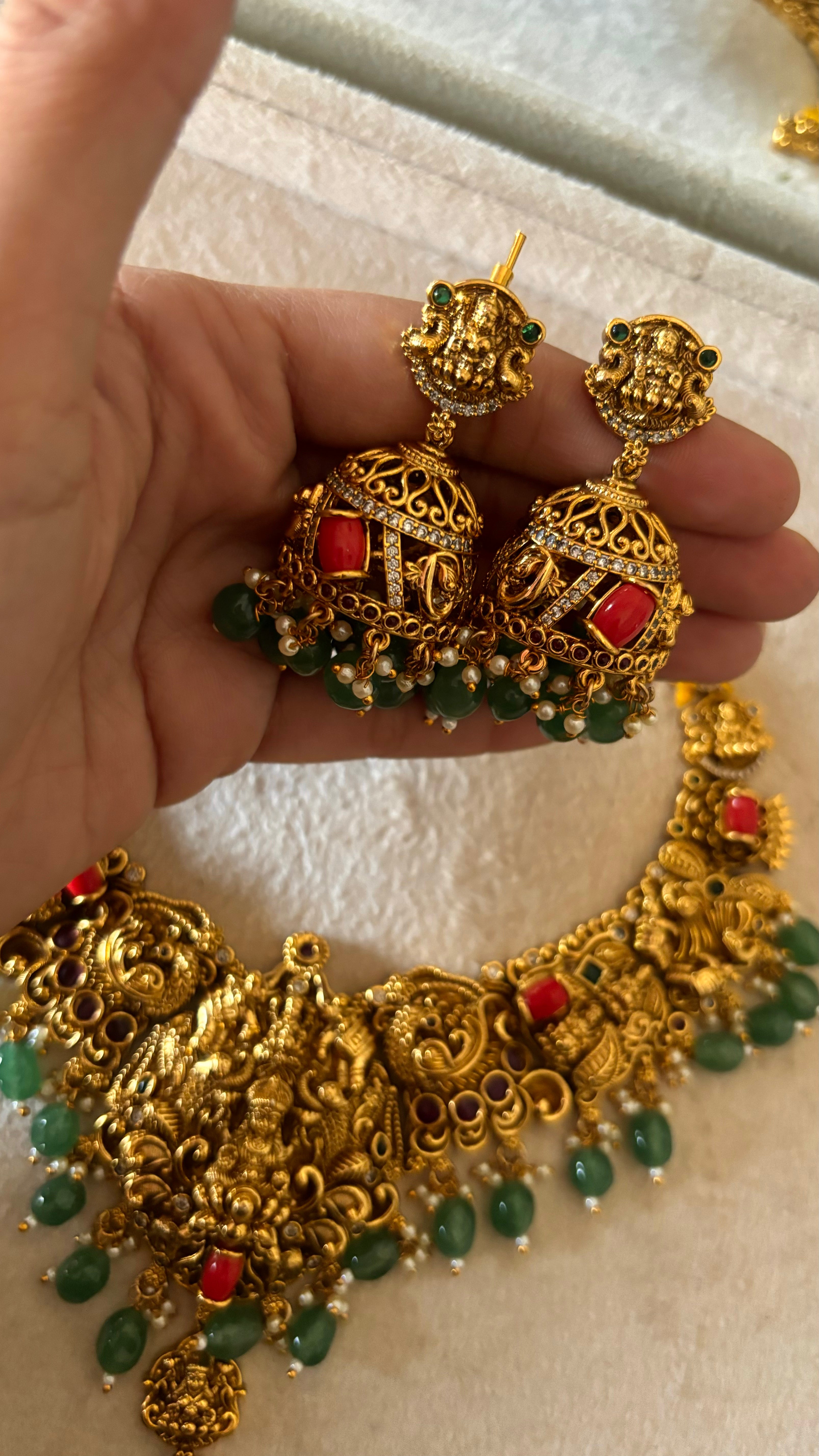 Temple jewellery set