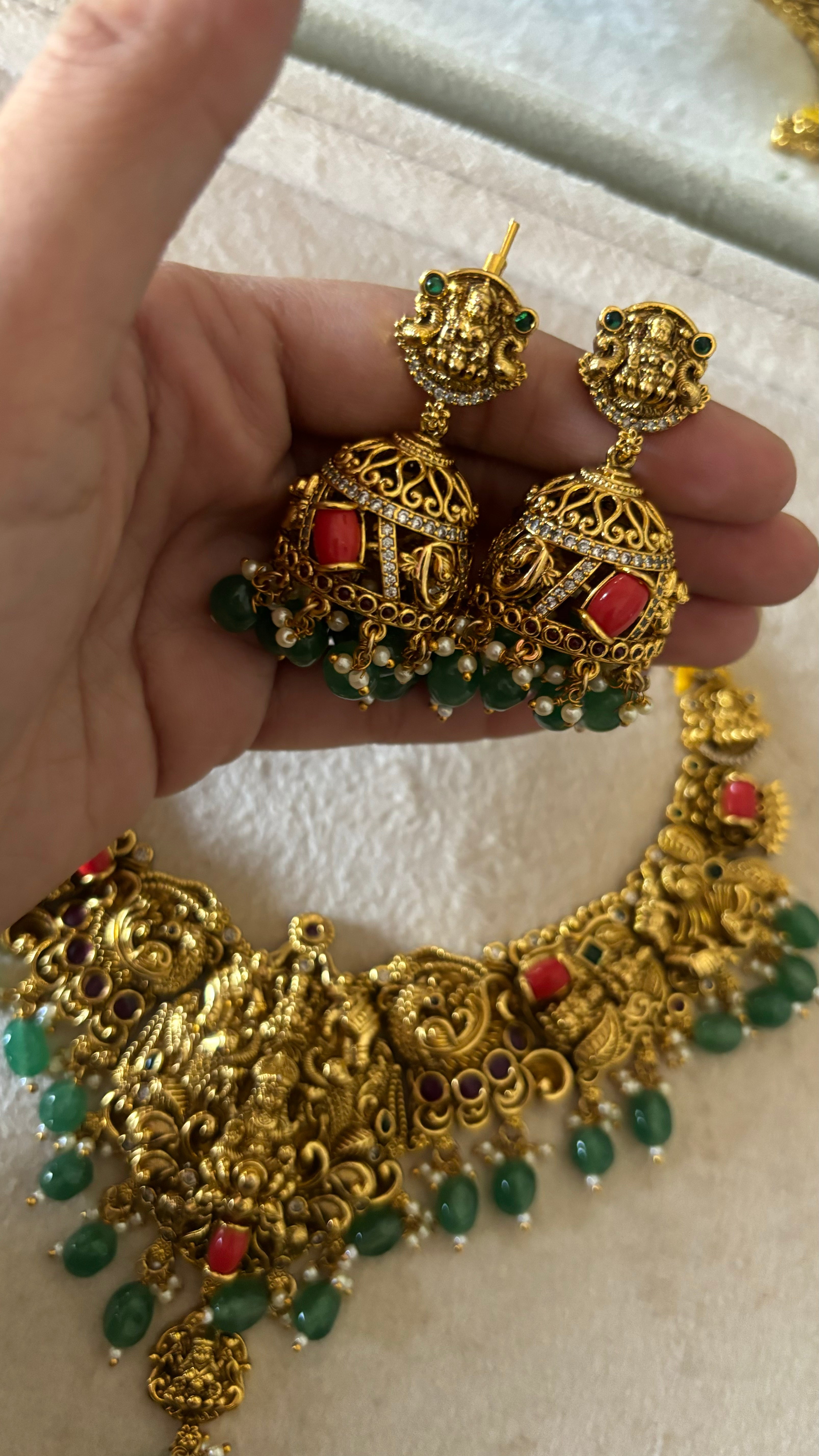 Temple jewellery set