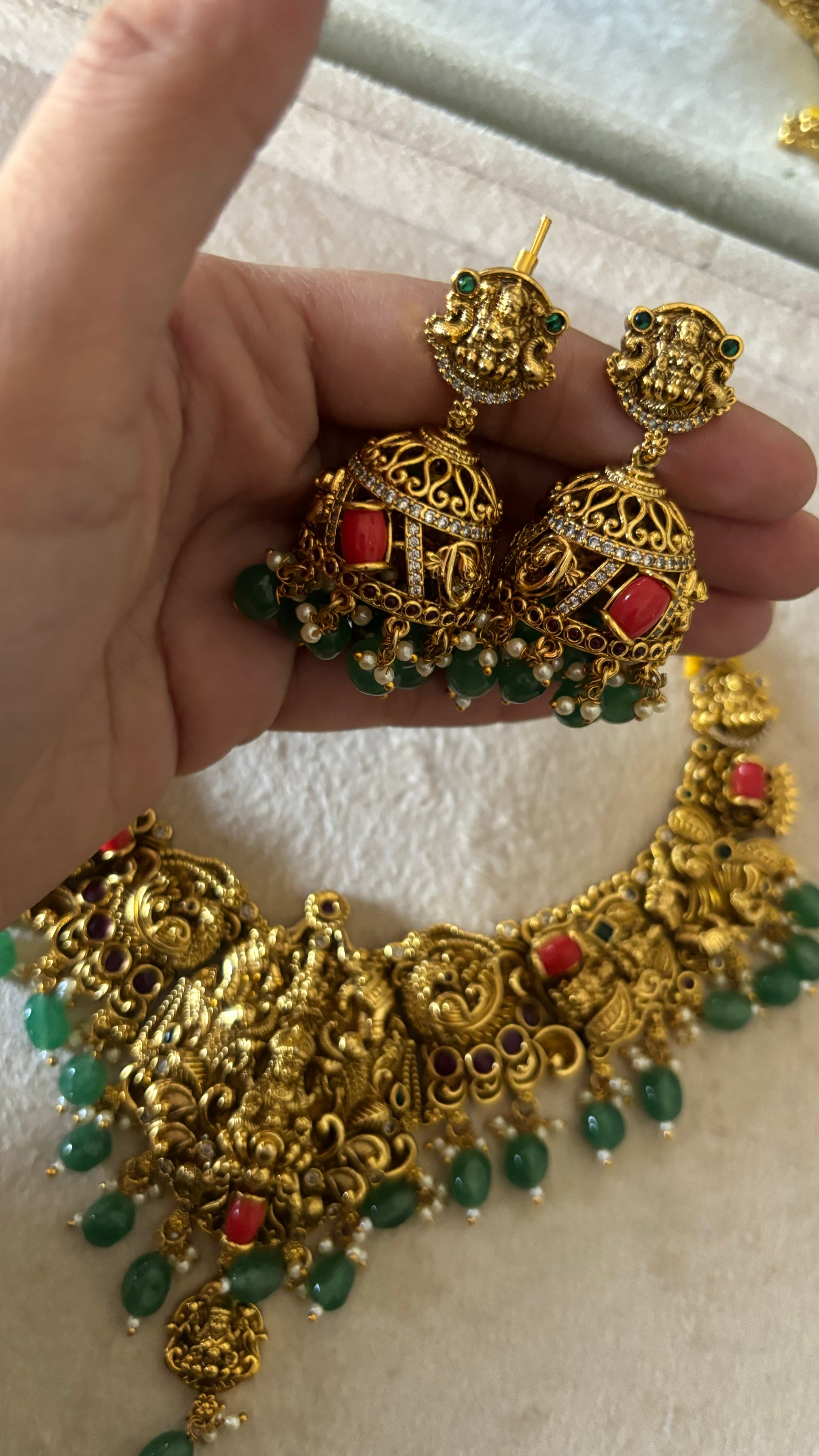 Temple jewellery set